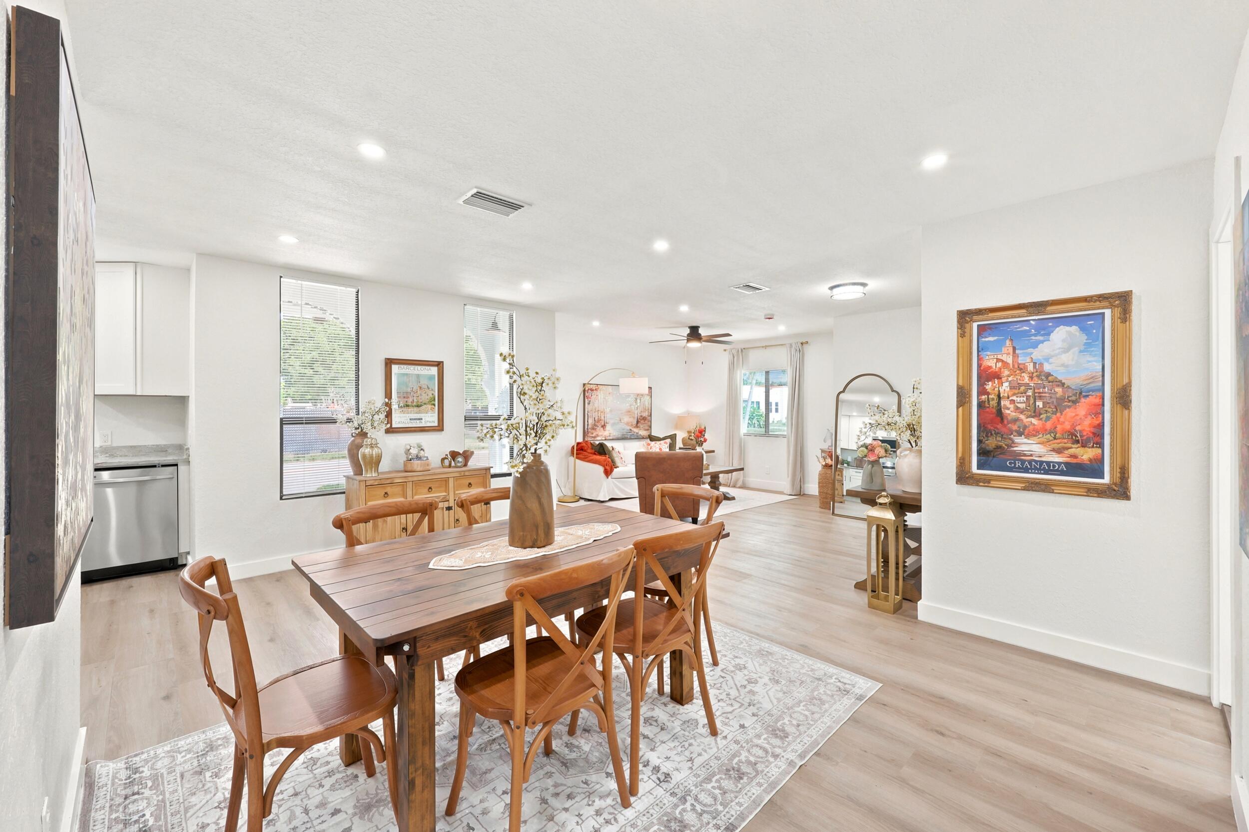 COLONIAL ESTATES - Residential