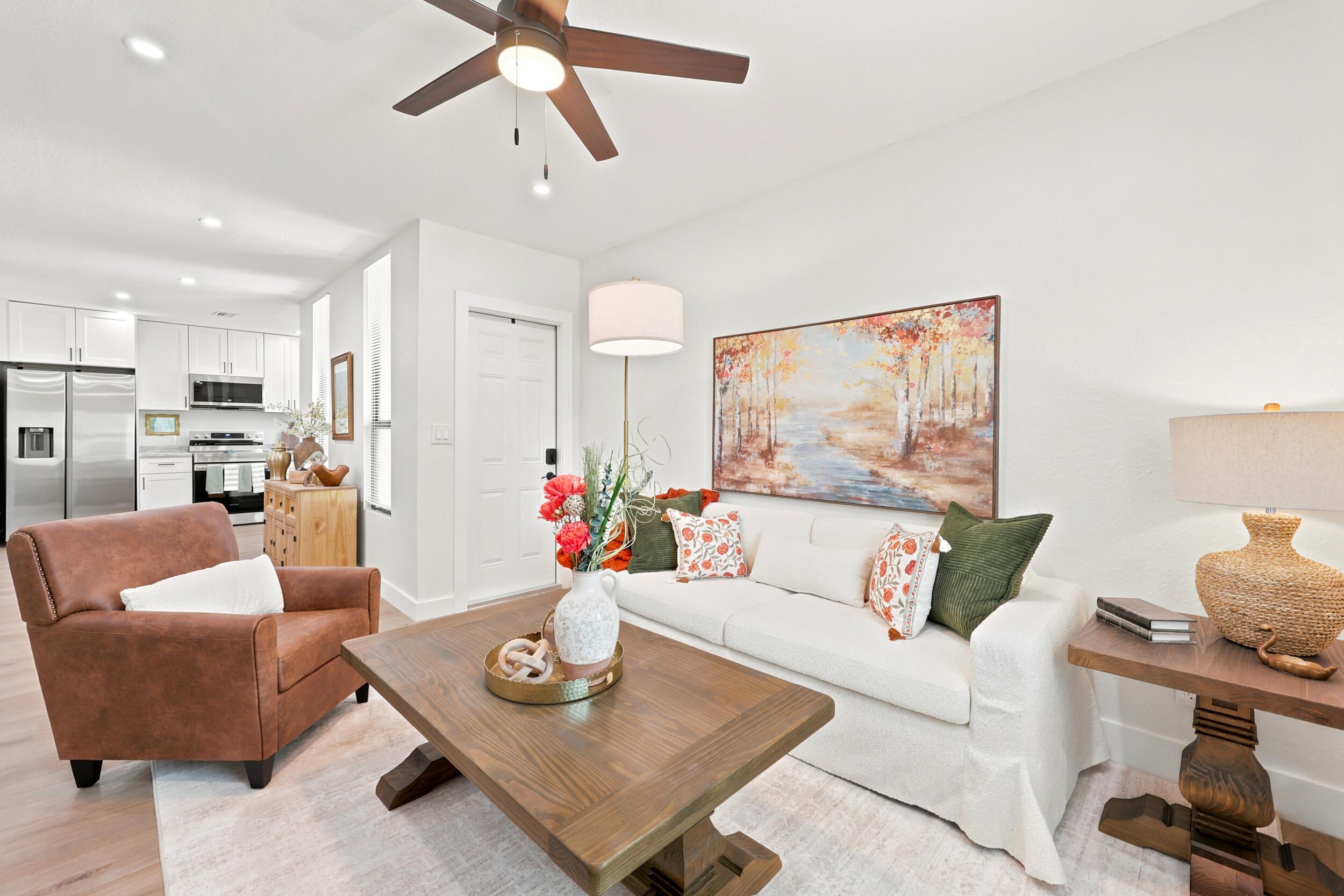 COLONIAL ESTATES - Residential