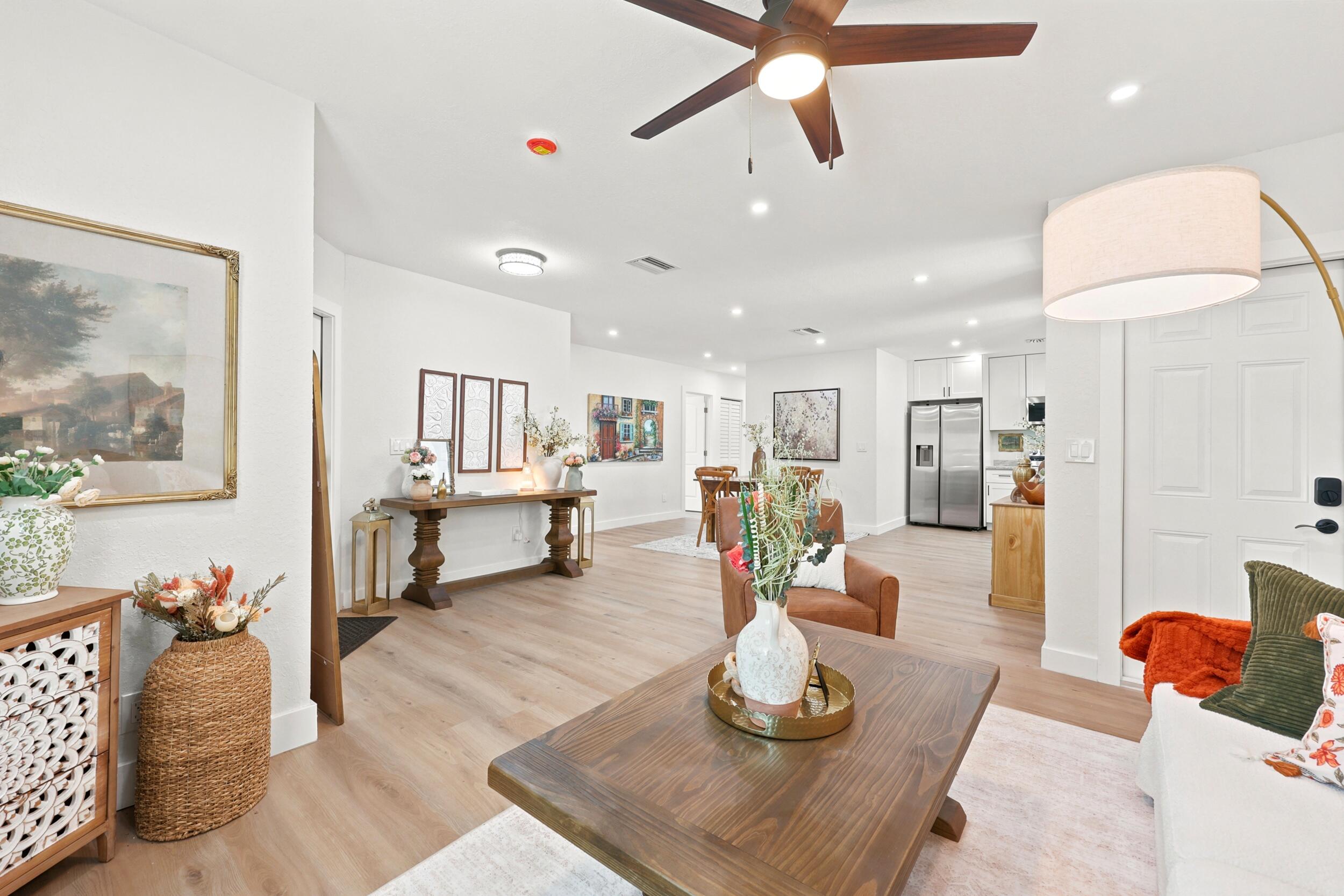 COLONIAL ESTATES - Residential