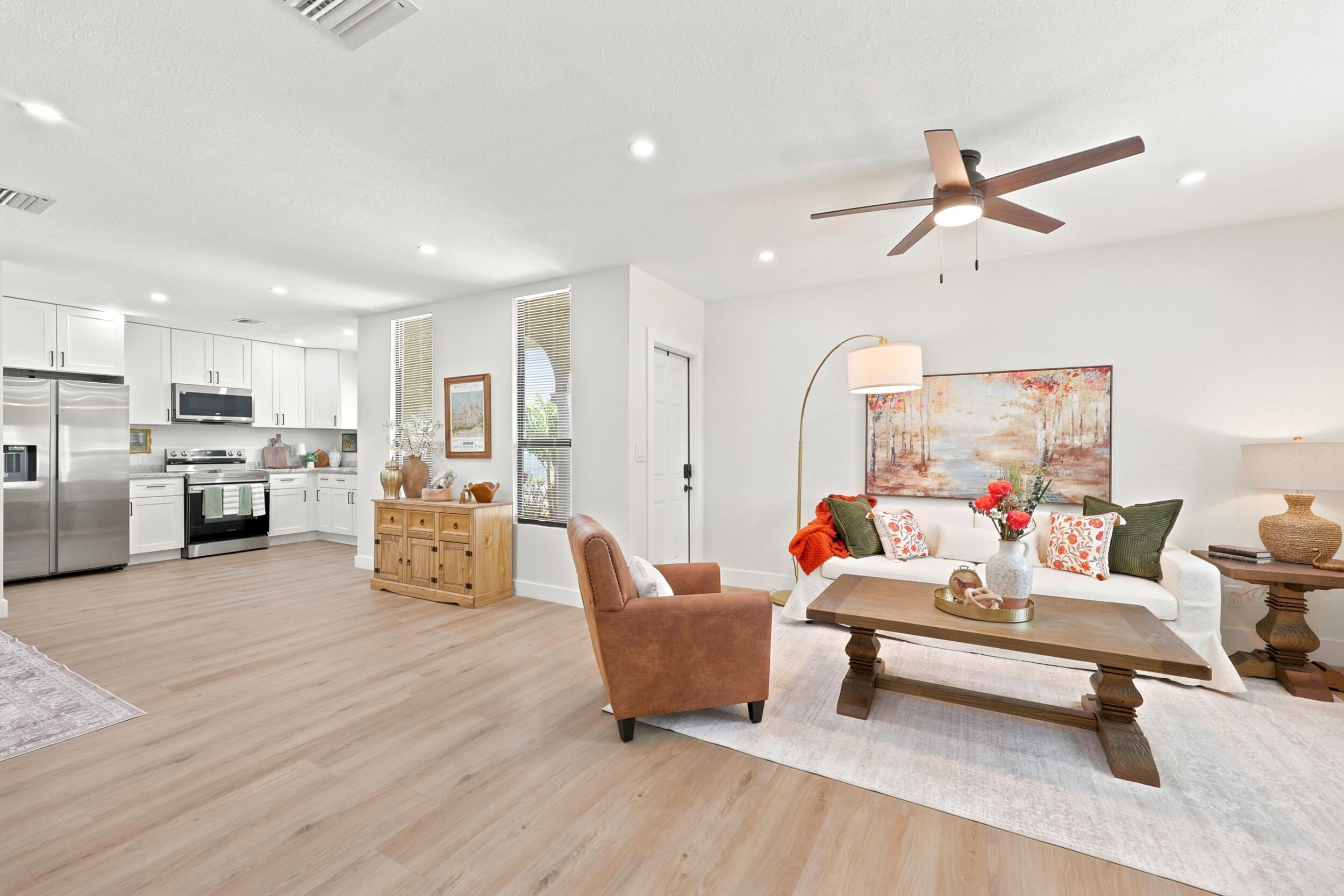 COLONIAL ESTATES - Residential