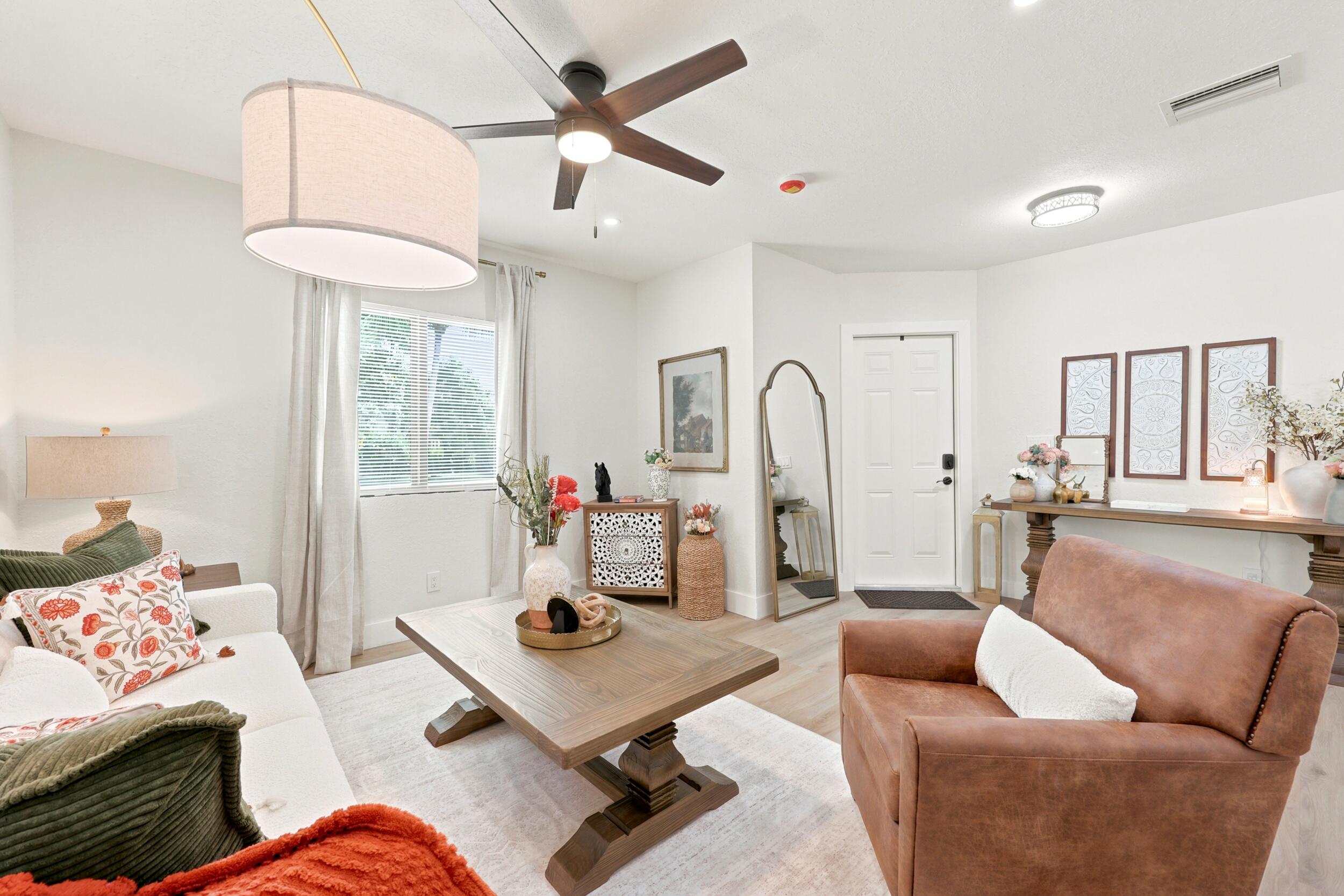 COLONIAL ESTATES - Residential