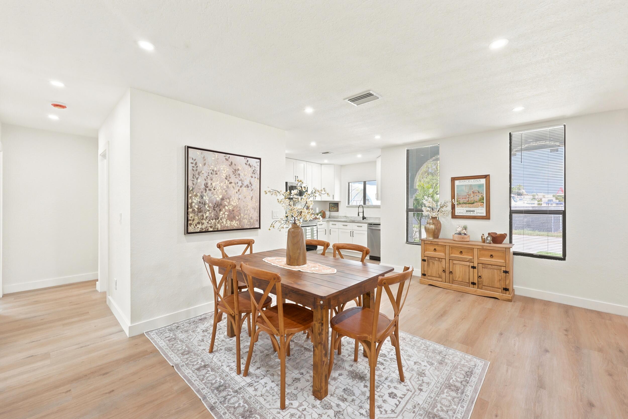 COLONIAL ESTATES - Residential