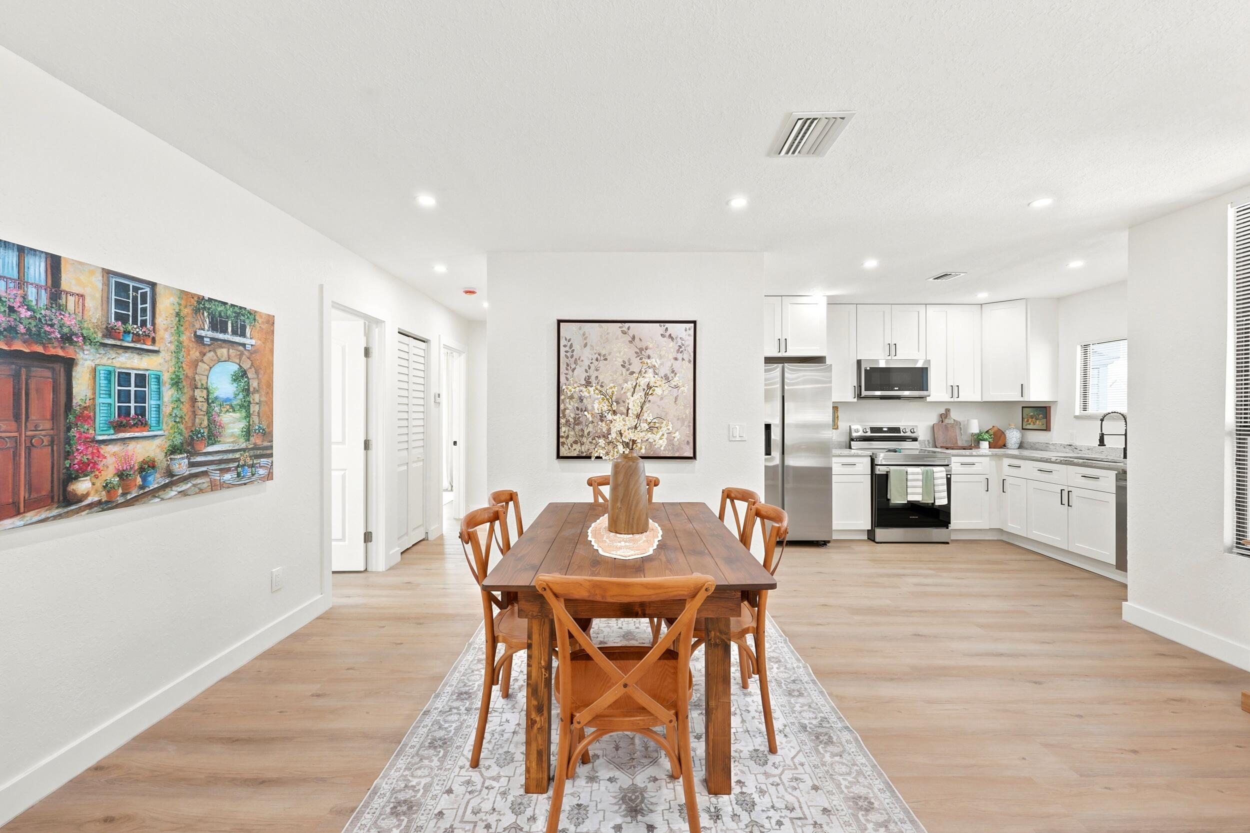COLONIAL ESTATES - Residential