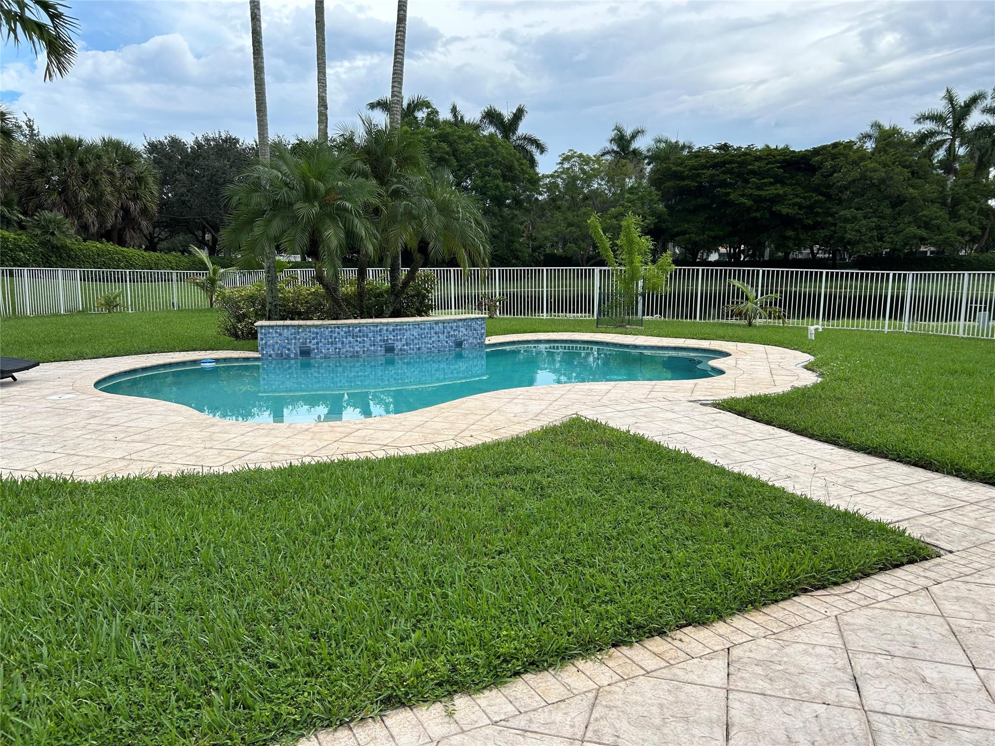 SECTOR 2-PARCELS 11 27 28 & 29 - Residential Lease