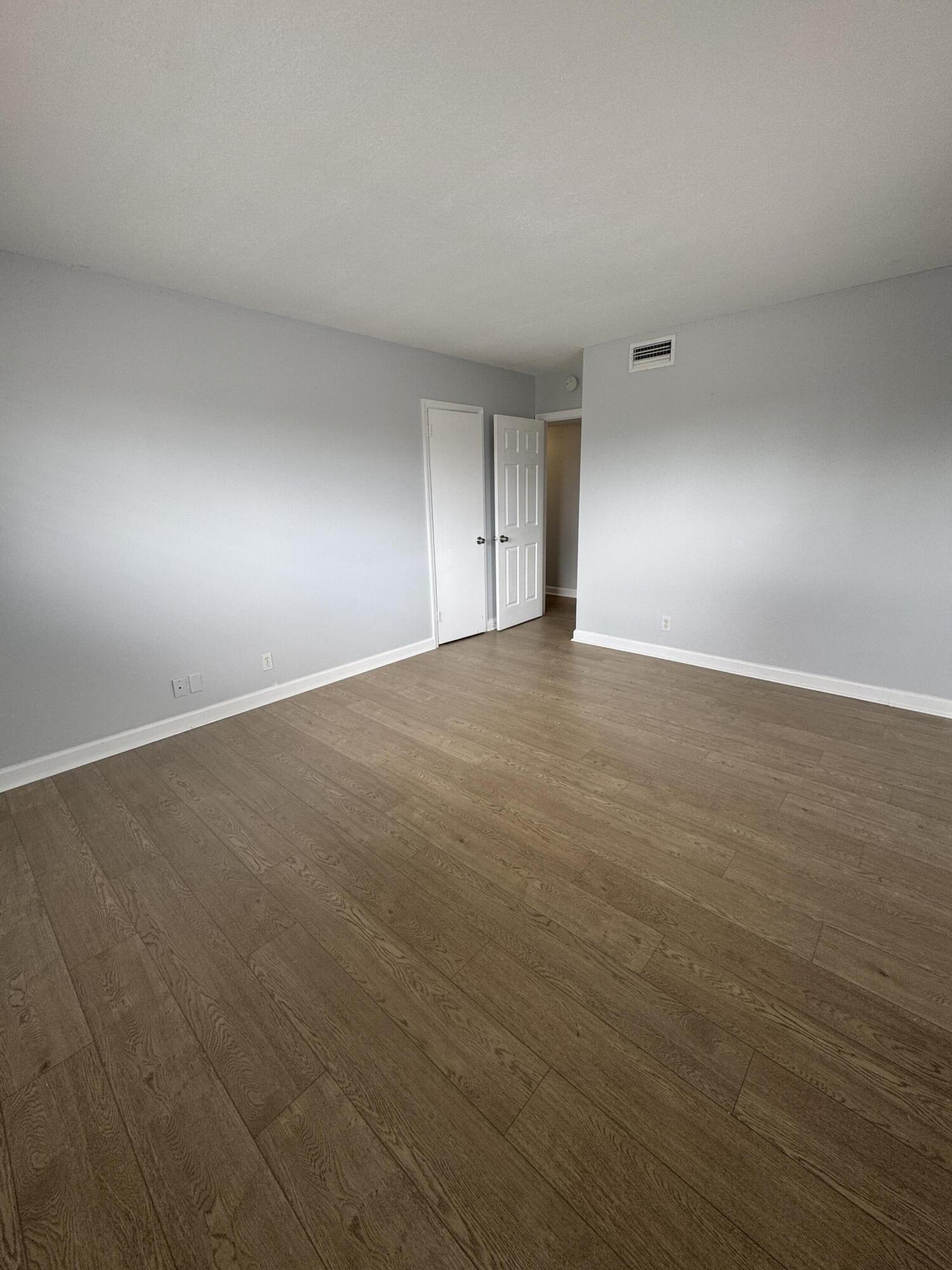 APARTMENTS AT TIMBERLAKE CONDO - Residential Lease
