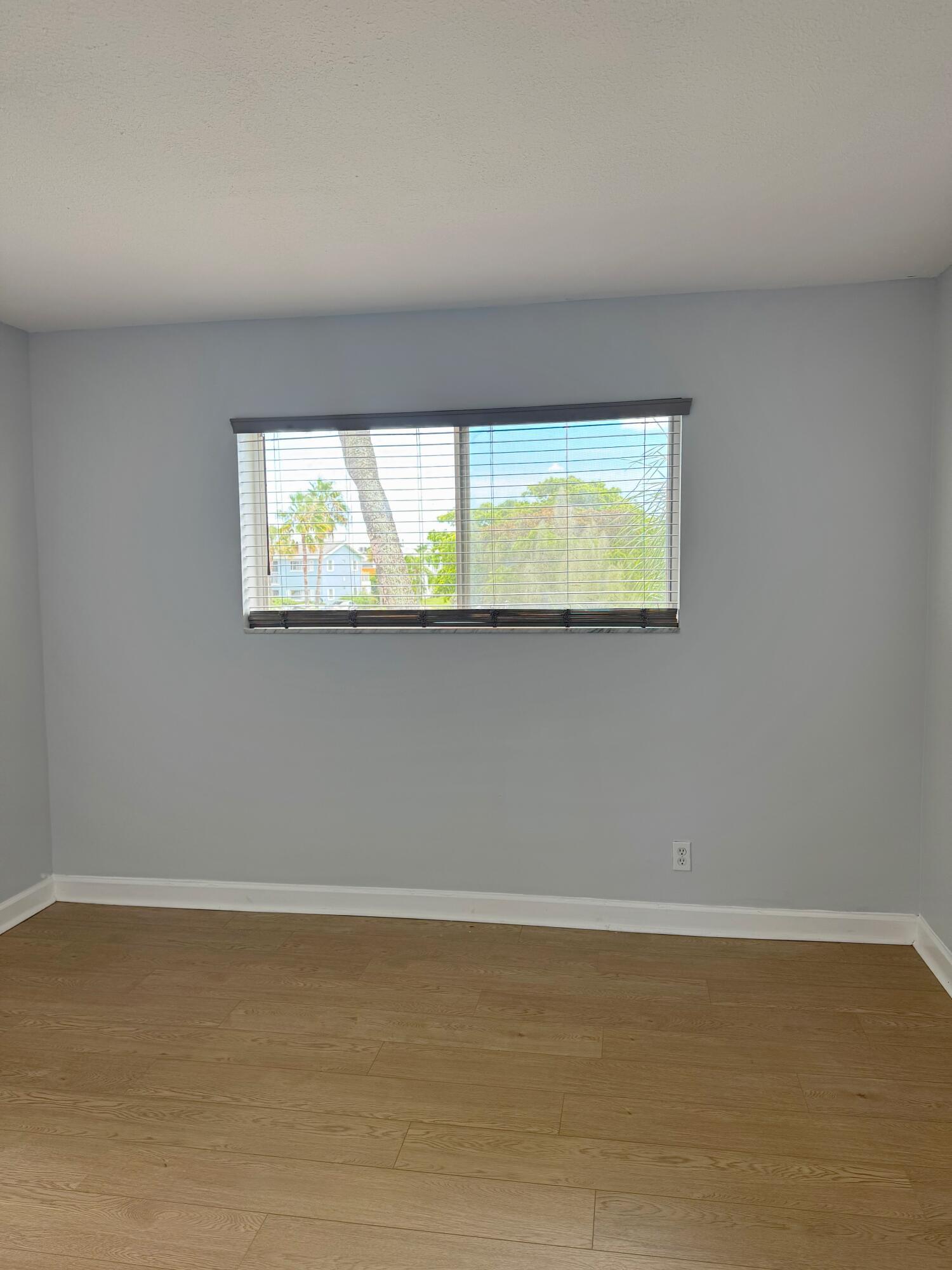 APARTMENTS AT TIMBERLAKE CONDO - Residential Lease