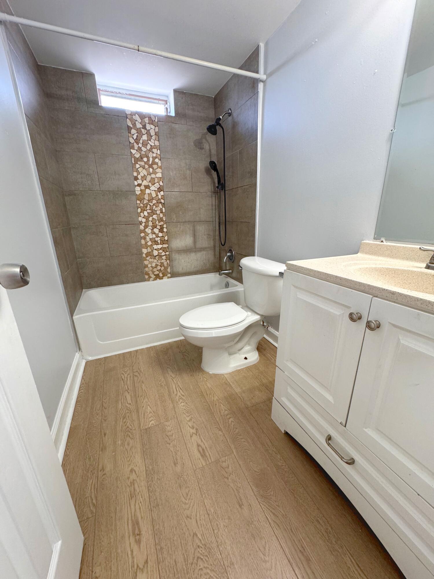 APARTMENTS AT TIMBERLAKE CONDO - Residential Lease