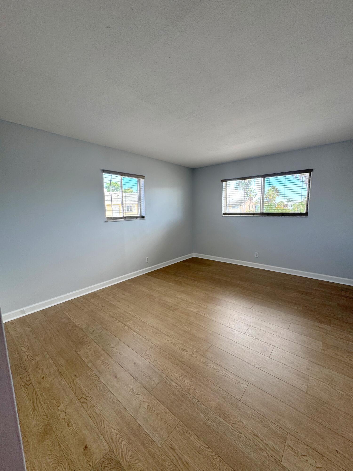 APARTMENTS AT TIMBERLAKE CONDO - Residential Lease