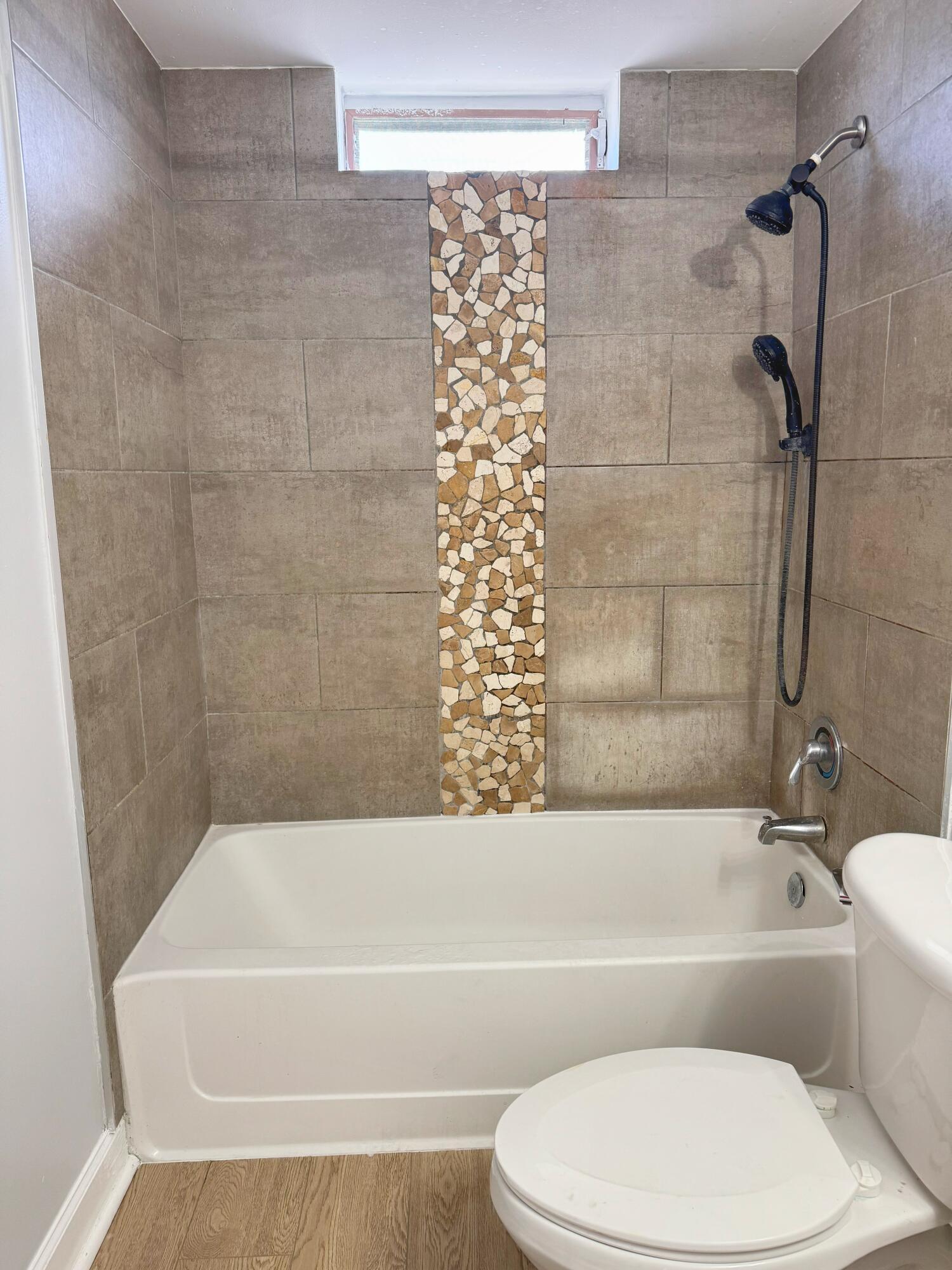 APARTMENTS AT TIMBERLAKE CONDO - Residential Lease
