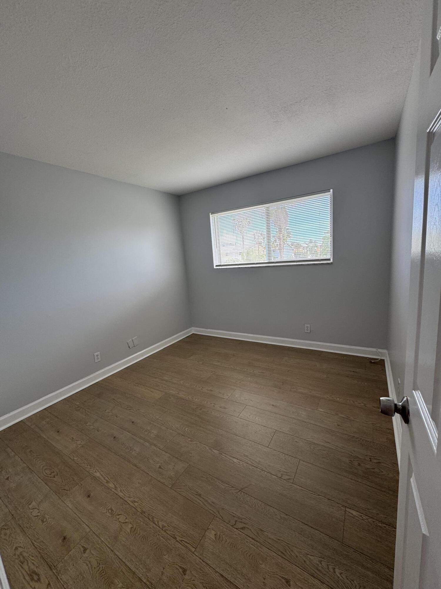 APARTMENTS AT TIMBERLAKE CONDO - Residential Lease