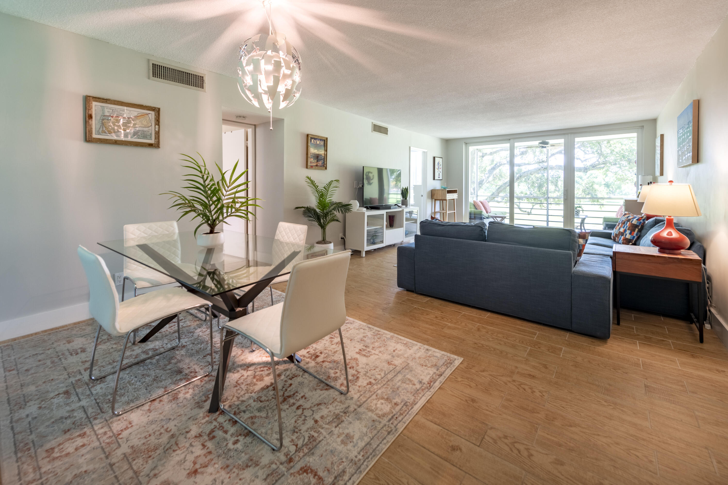 NO 14 PALM-AIRE COUNTRY CLUB - Residential
