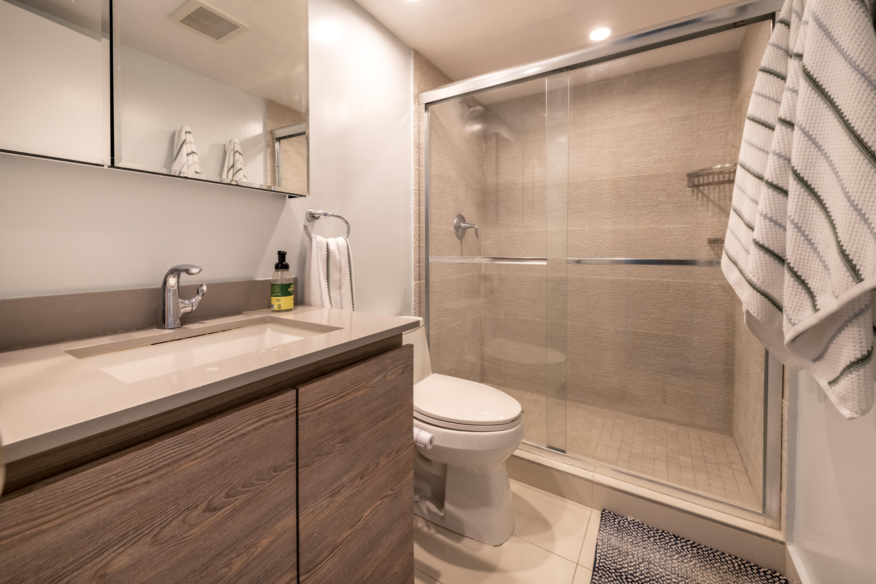 NO 14 PALM-AIRE COUNTRY CLUB - Residential