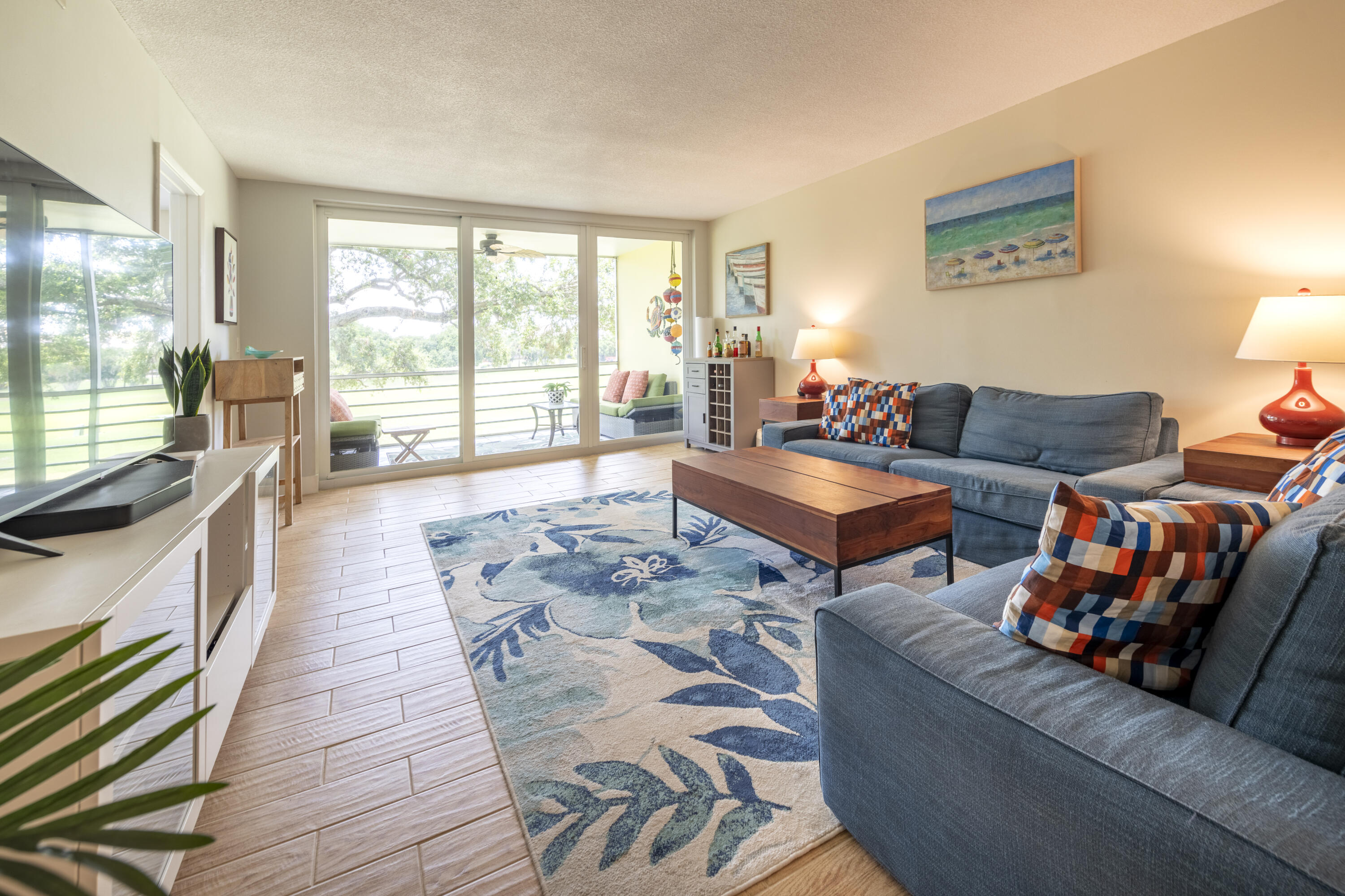NO 14 PALM-AIRE COUNTRY CLUB - Residential