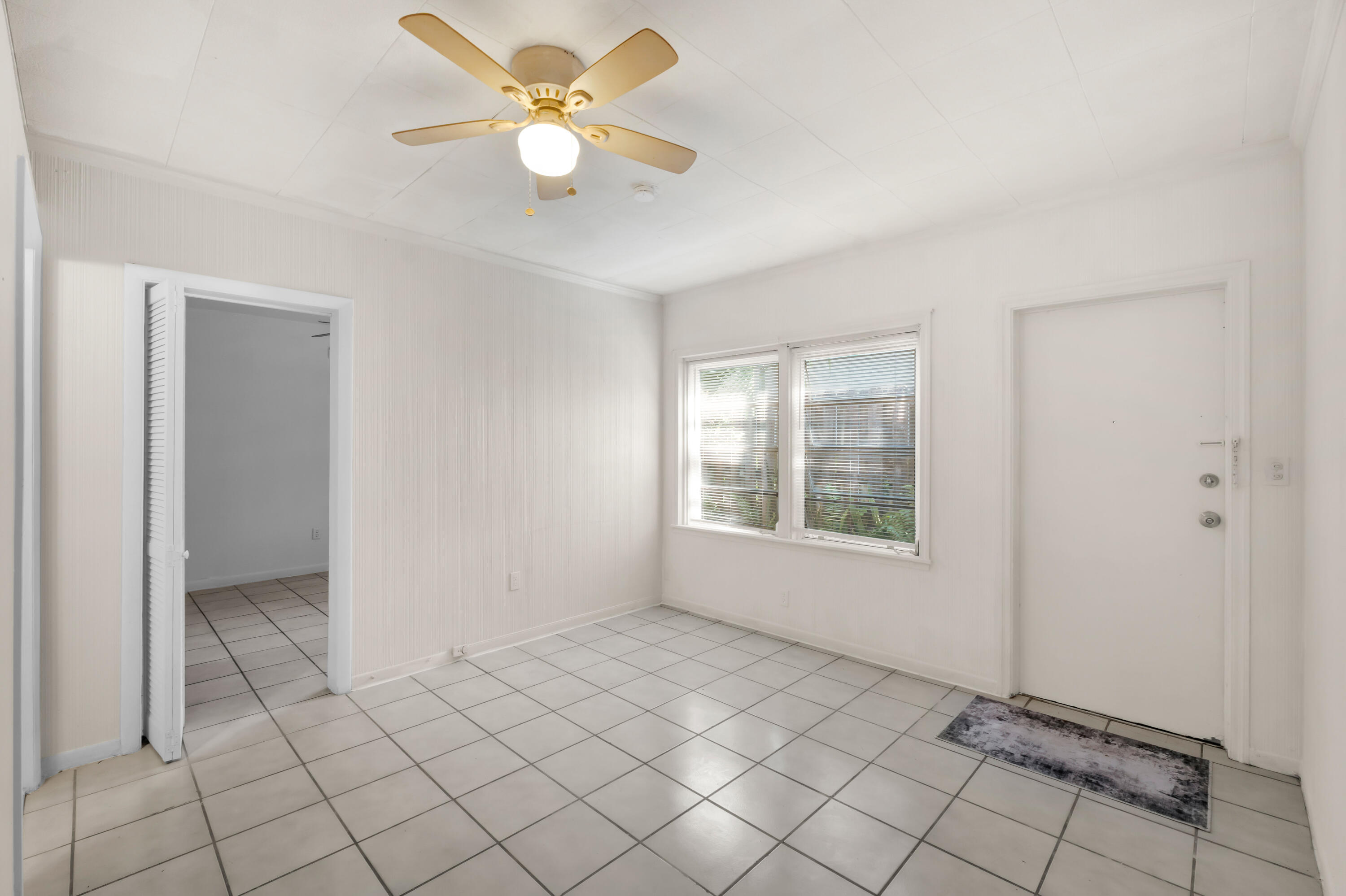 COLEE HAMMOCK - Residential Lease