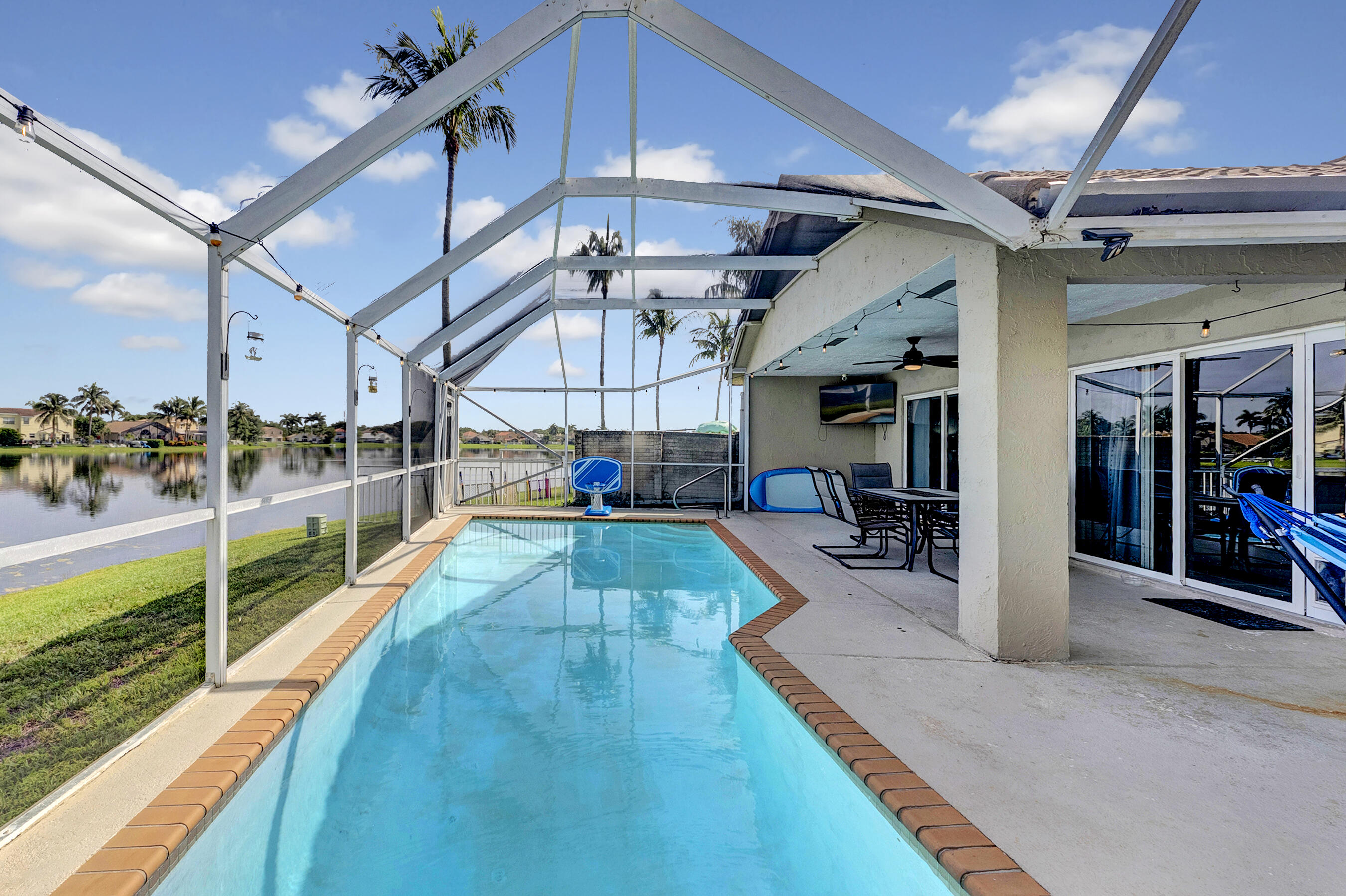 LAKE CHARLESTON PAR O - Residential