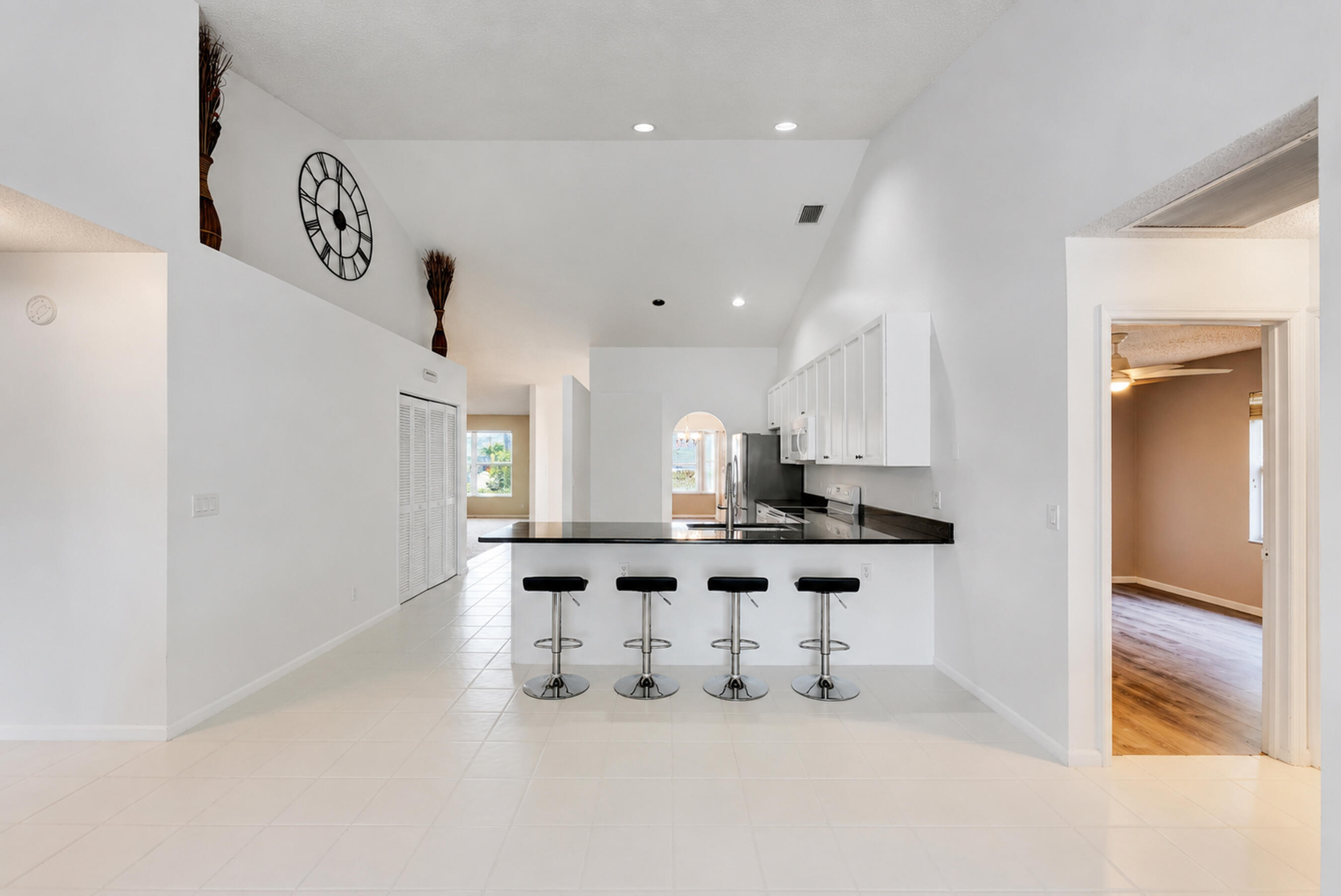 LAKE CHARLESTON PAR O - Residential