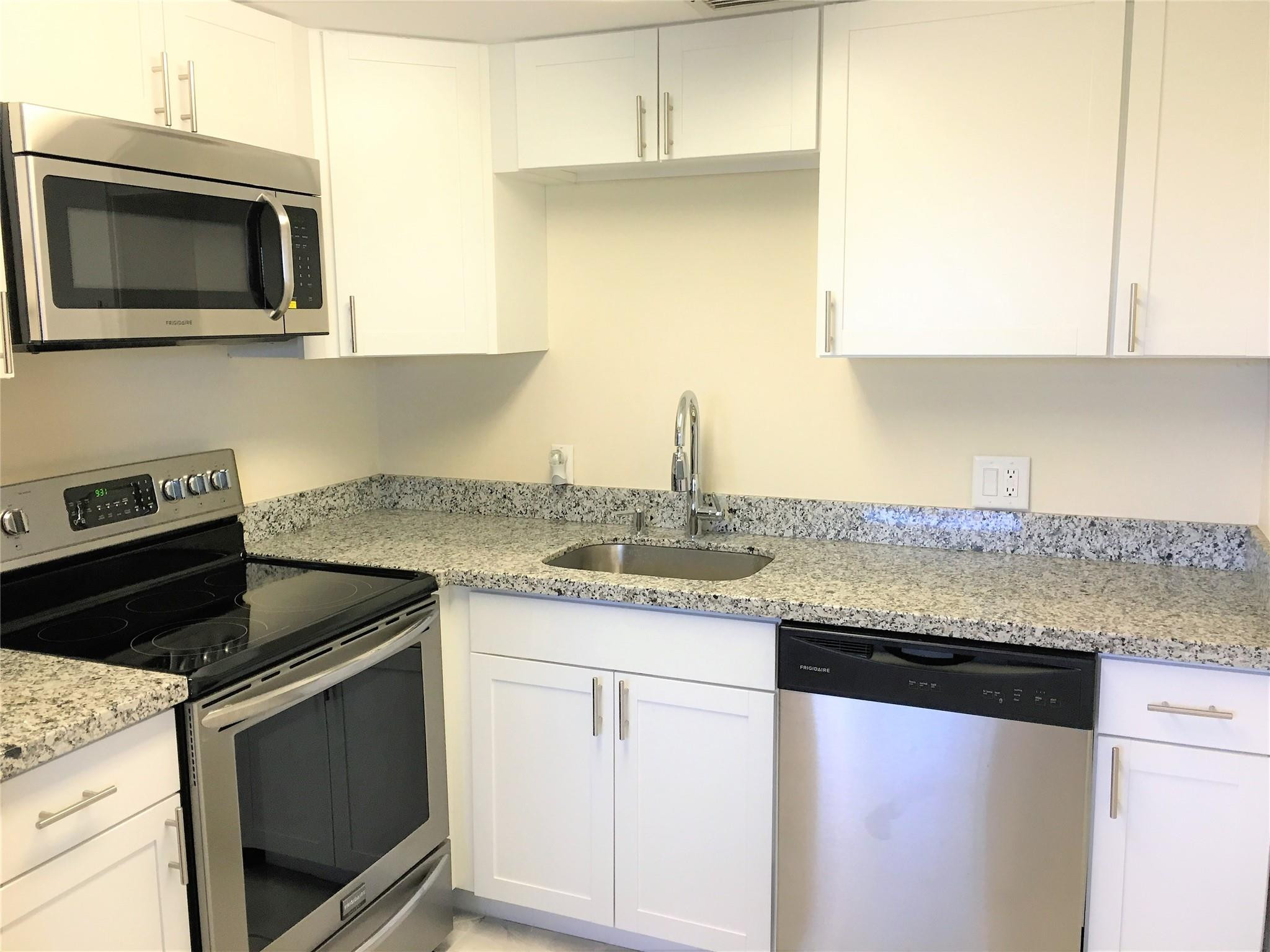 NEW HAMPTON AT CENTURY VILLAGE - Residential