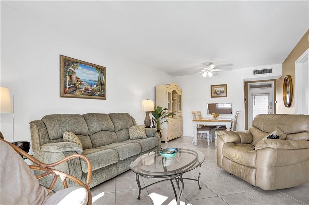 Lauderdale Oaks #8 - Residential