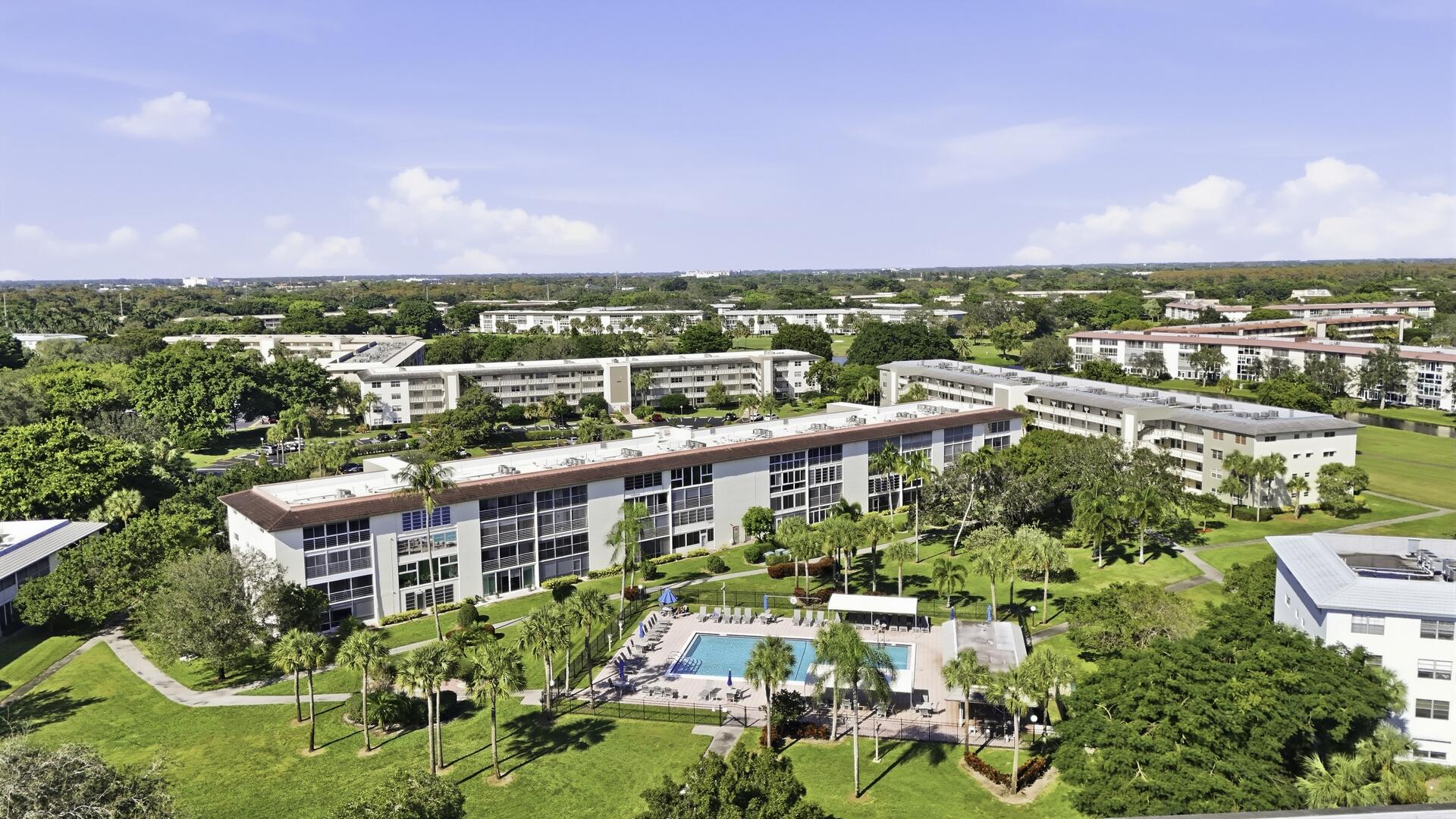 VICTORIA VILLAGE F CONDO - Residential