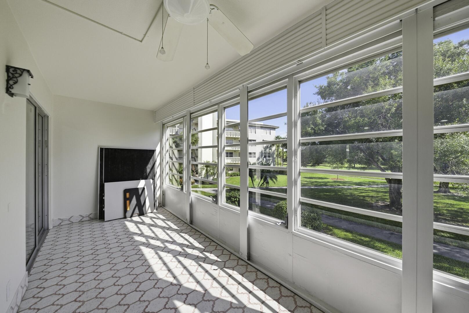 VICTORIA VILLAGE F CONDO - Residential