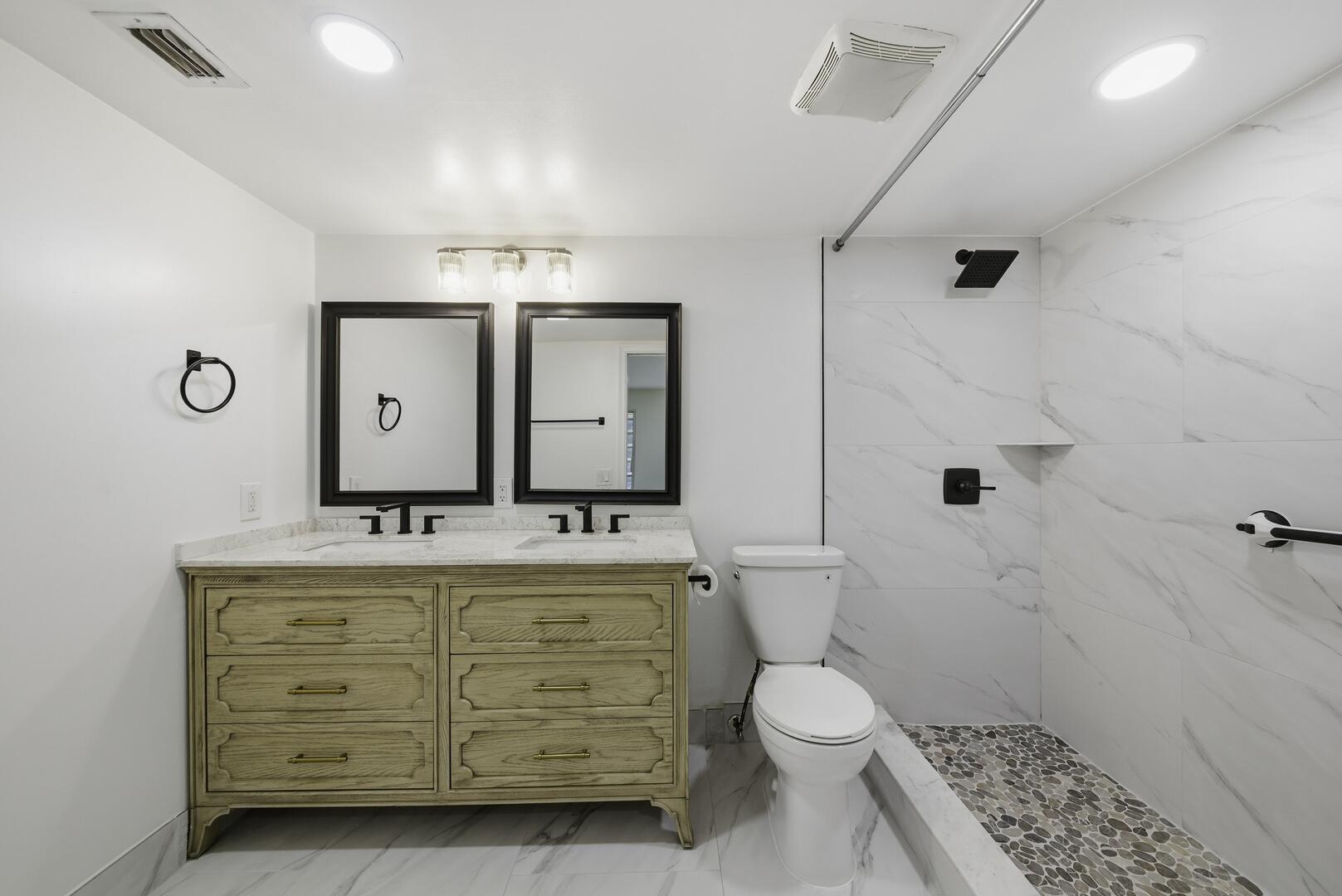 VICTORIA VILLAGE F CONDO - Residential