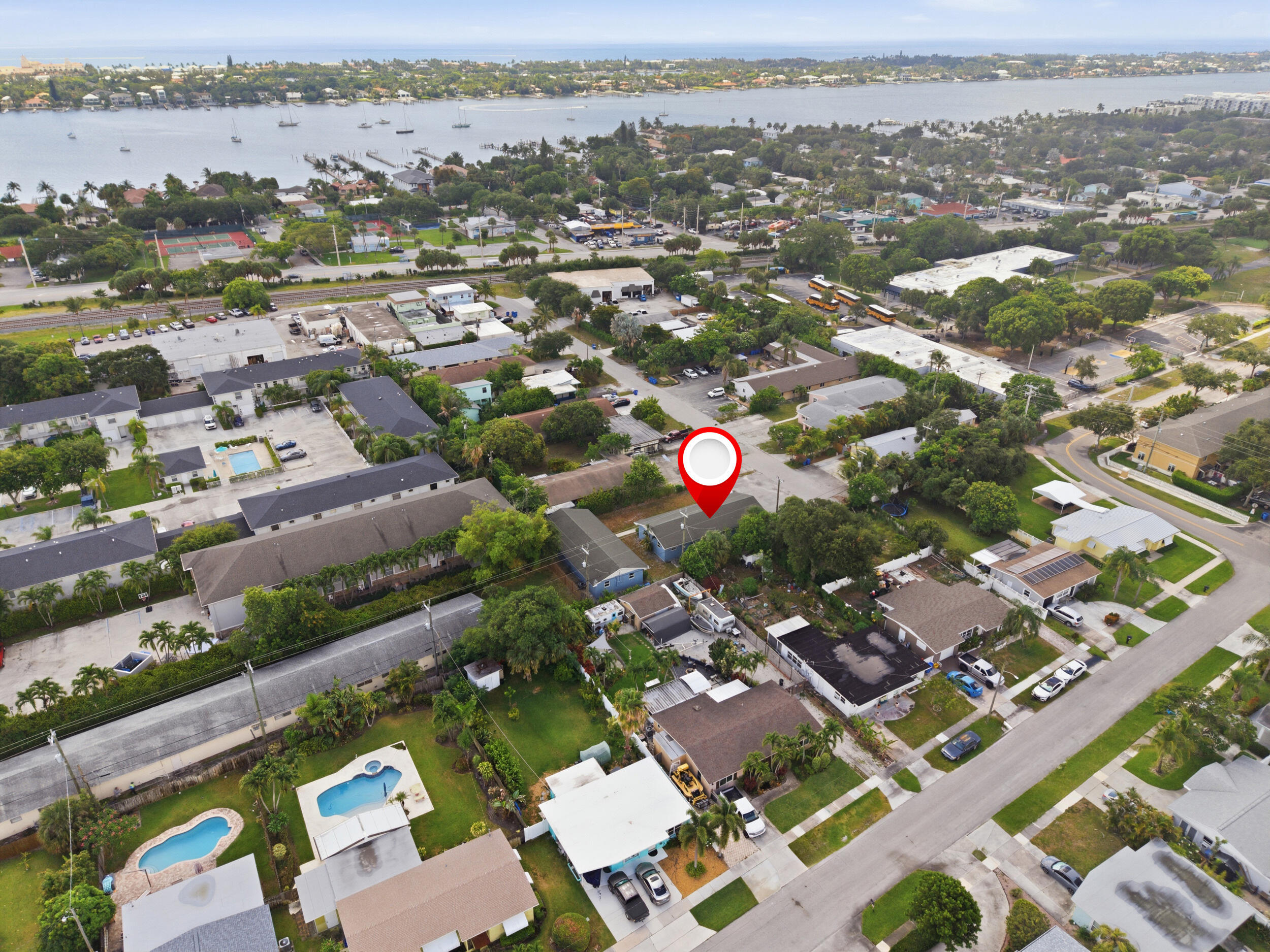 WICKLINES - Residential Lease