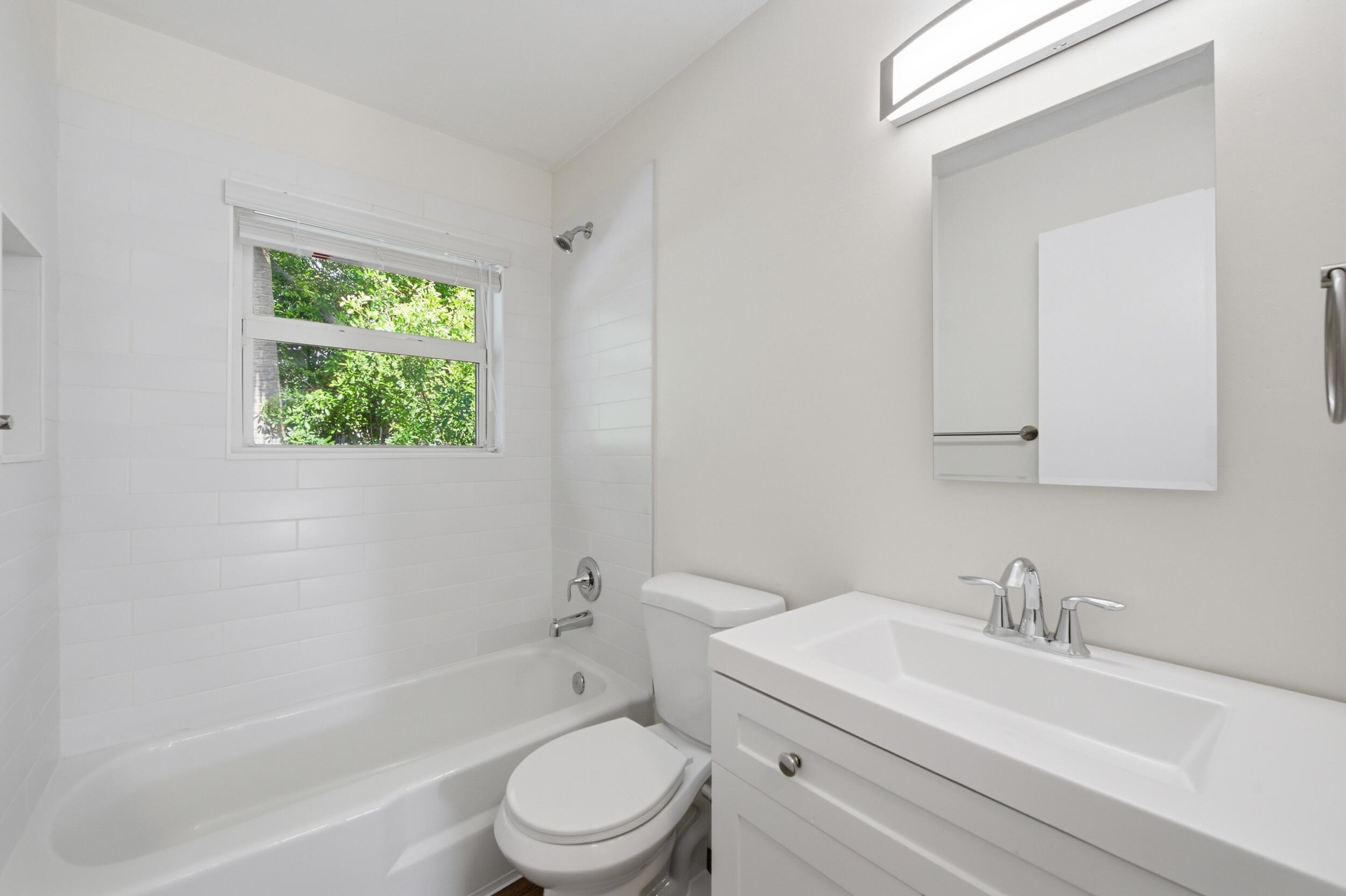 WICKLINES - Residential Lease