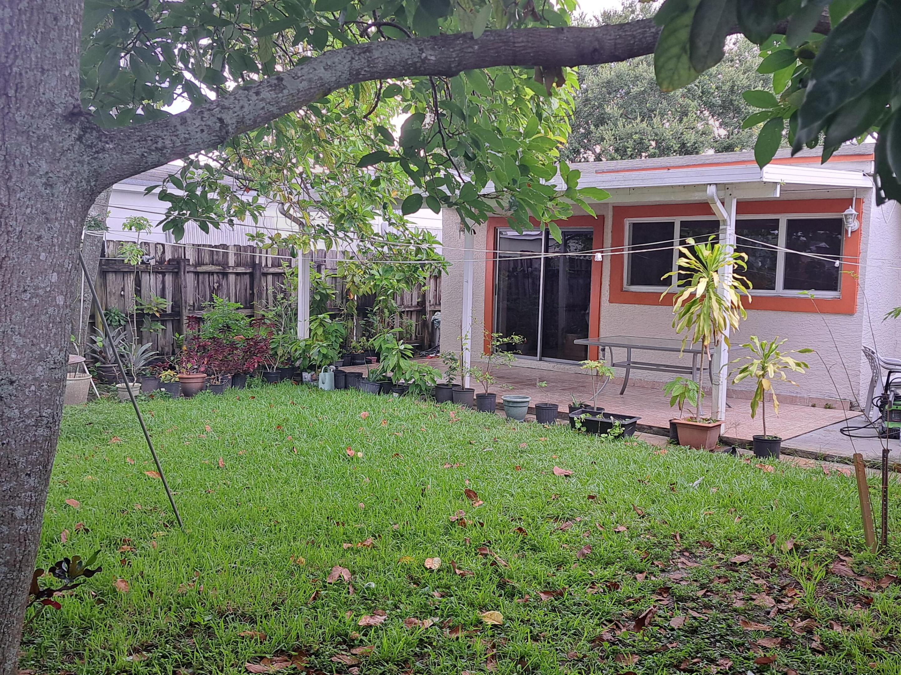 MIRAMAR PARK FIRST ADD - Residential Lease