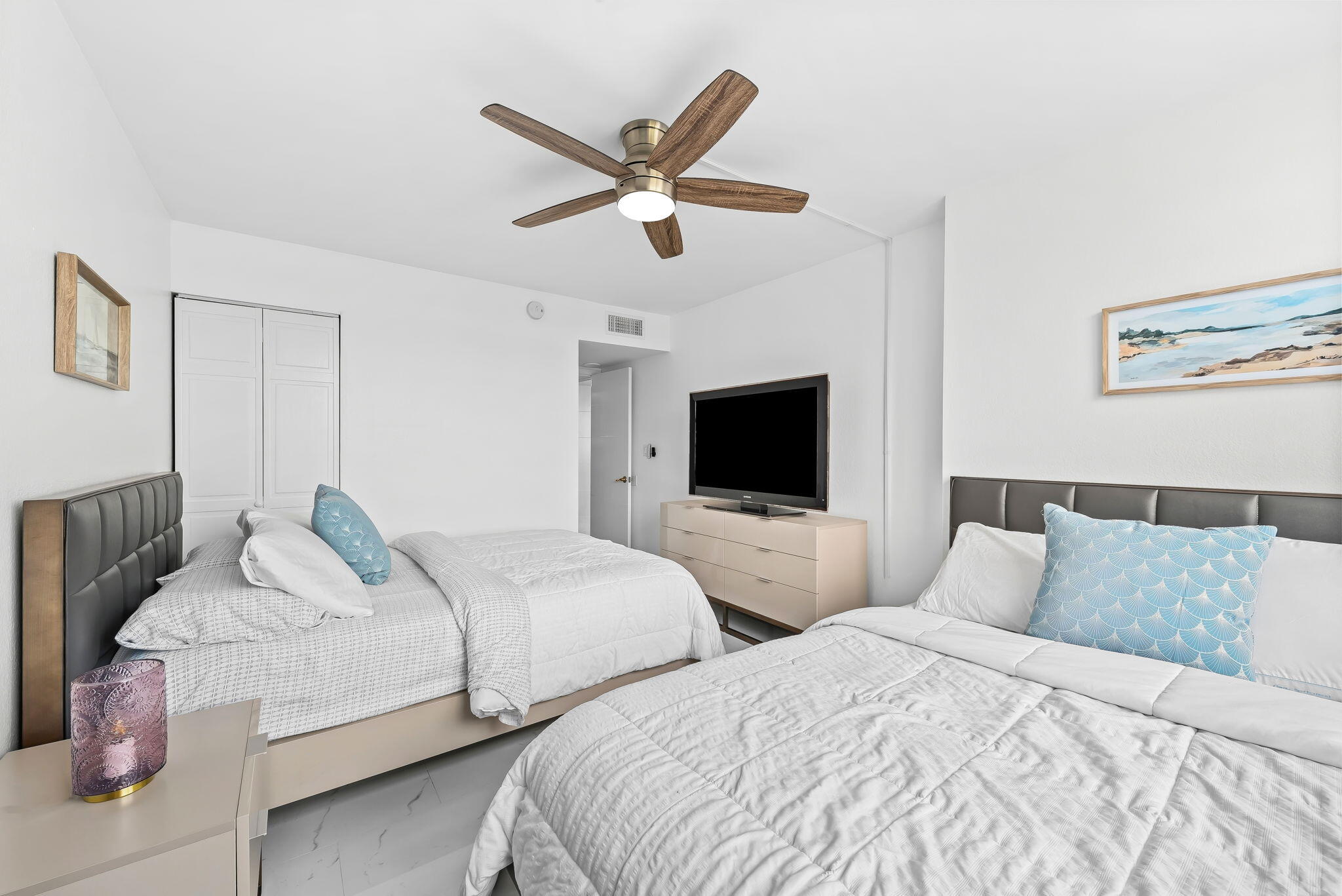 ADMIRALS PORT CONDO - EAST BLDG - Residential