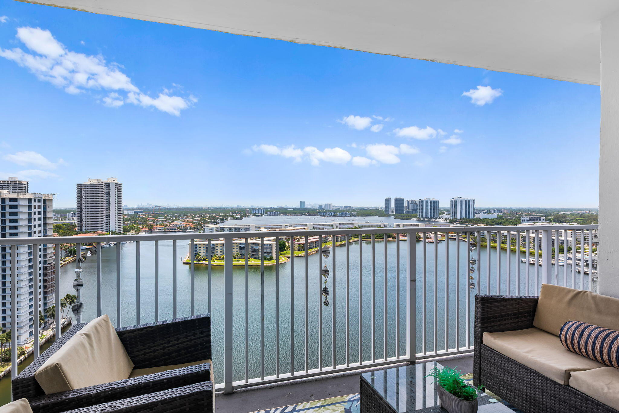 ADMIRALS PORT CONDO - EAST BLDG - Residential