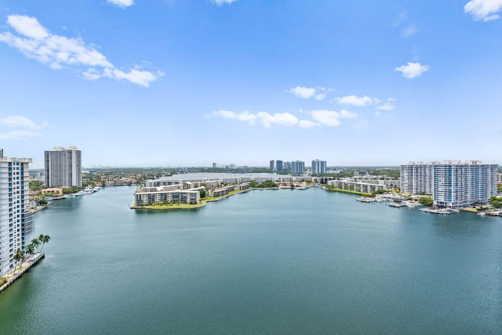 ADMIRALS PORT CONDO - EAST BLDG - Residential