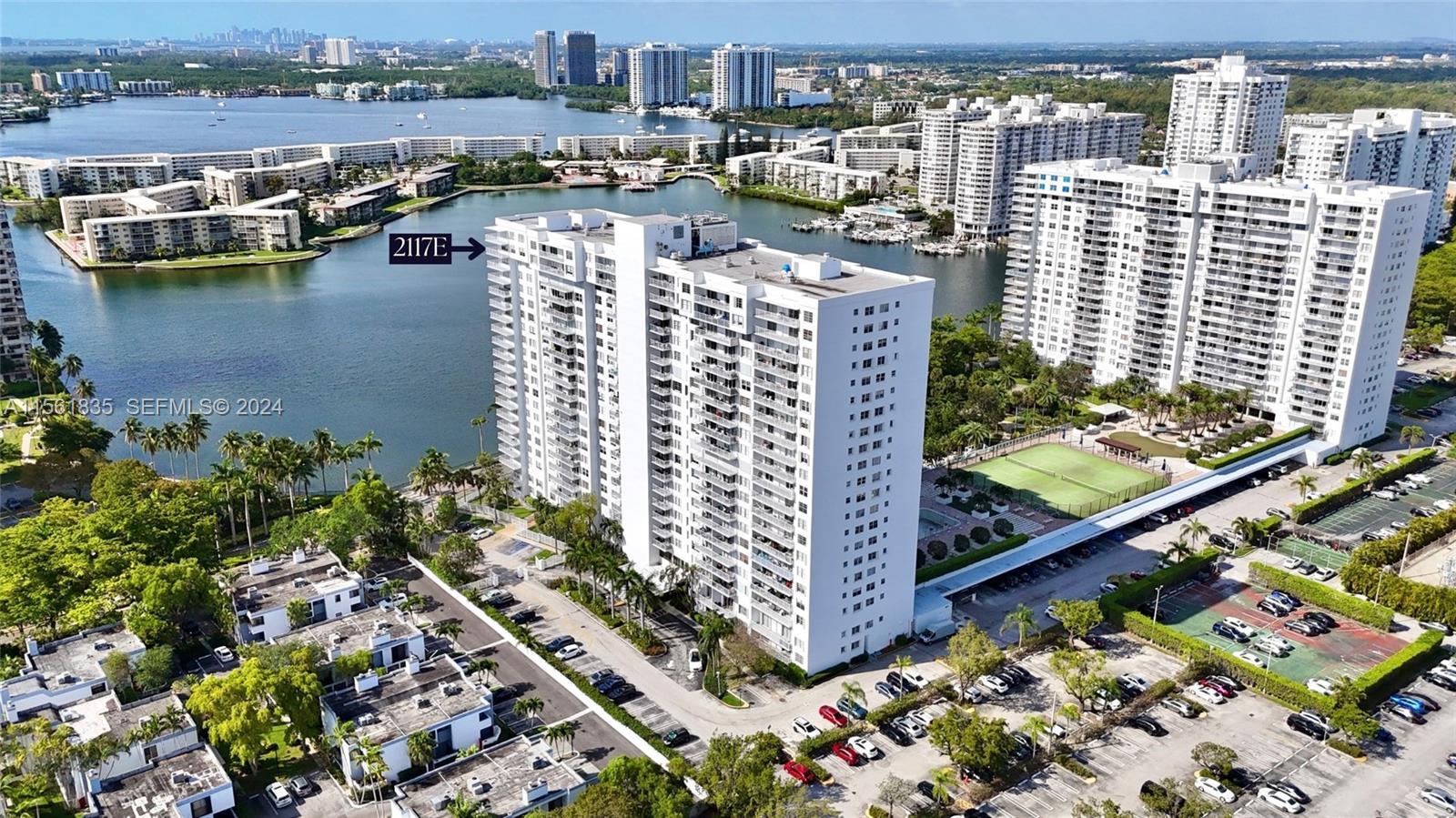 ADMIRALS PORT CONDO - EAST BLDG - Residential