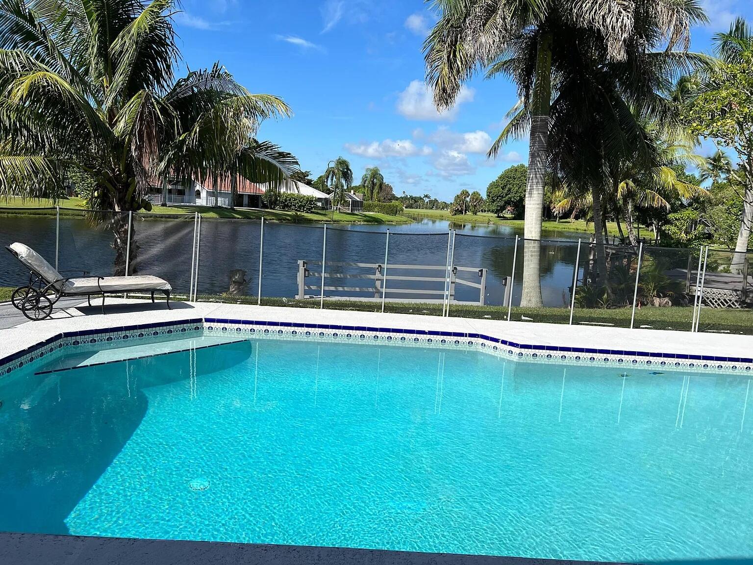 GREENVIEW SHORES 2 OF WELLINGTON - Residential