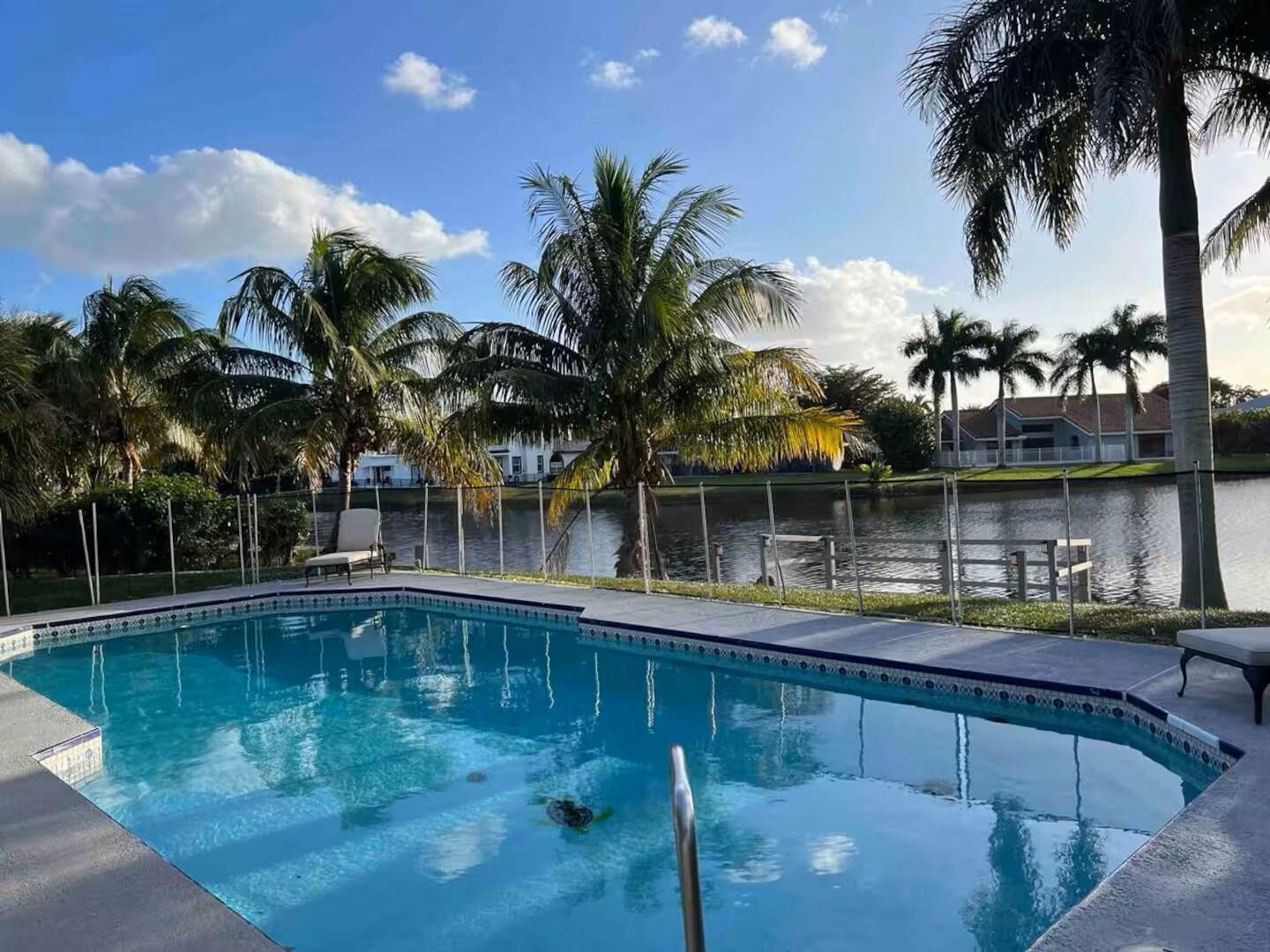 GREENVIEW SHORES 2 OF WELLINGTON - Residential