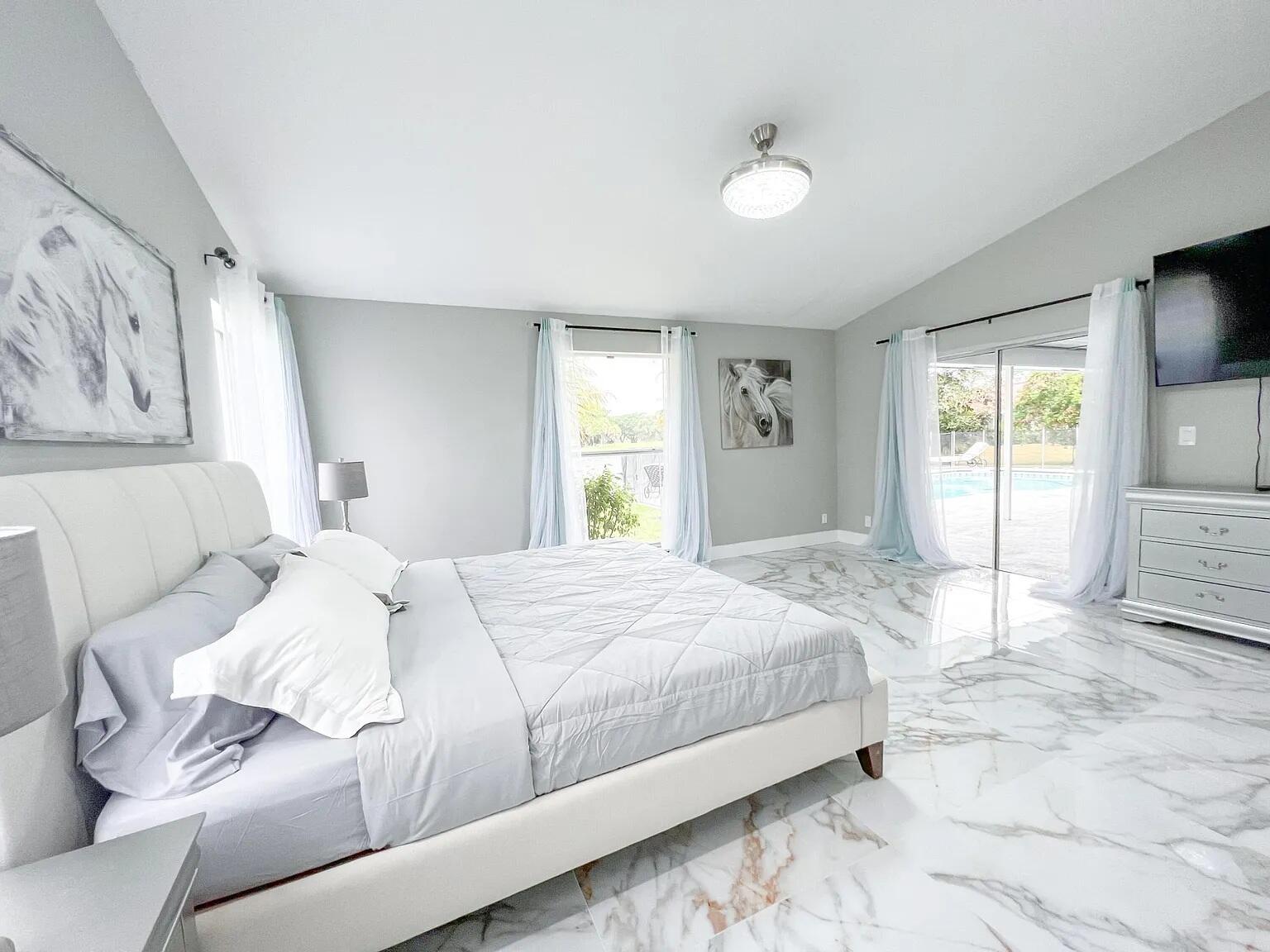 GREENVIEW SHORES 2 OF WELLINGTON - Residential