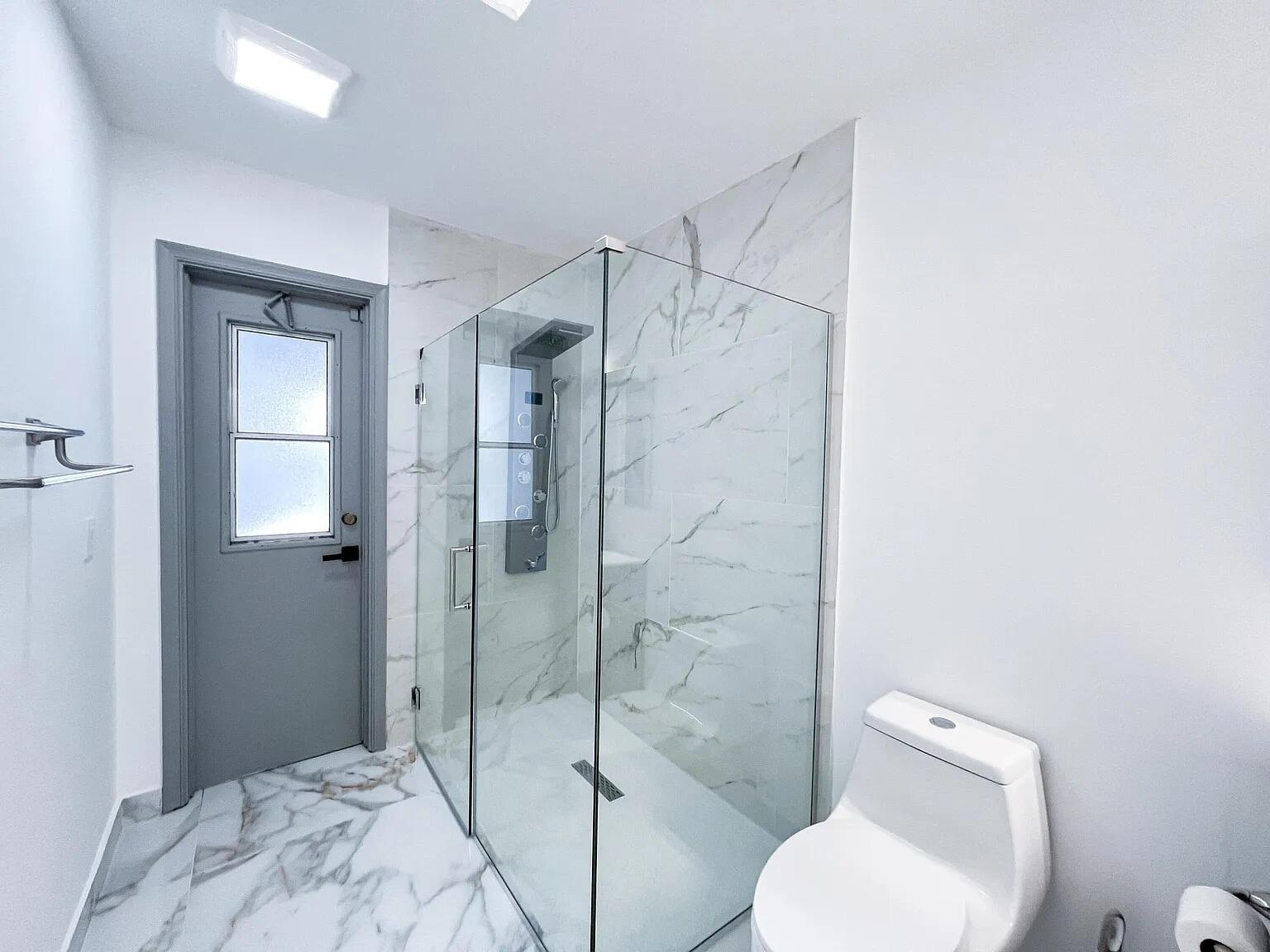 GREENVIEW SHORES 2 OF WELLINGTON - Residential