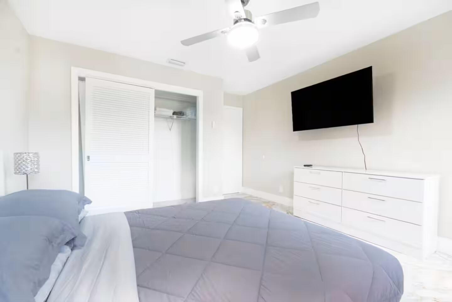 GREENVIEW SHORES 2 OF WELLINGTON - Residential