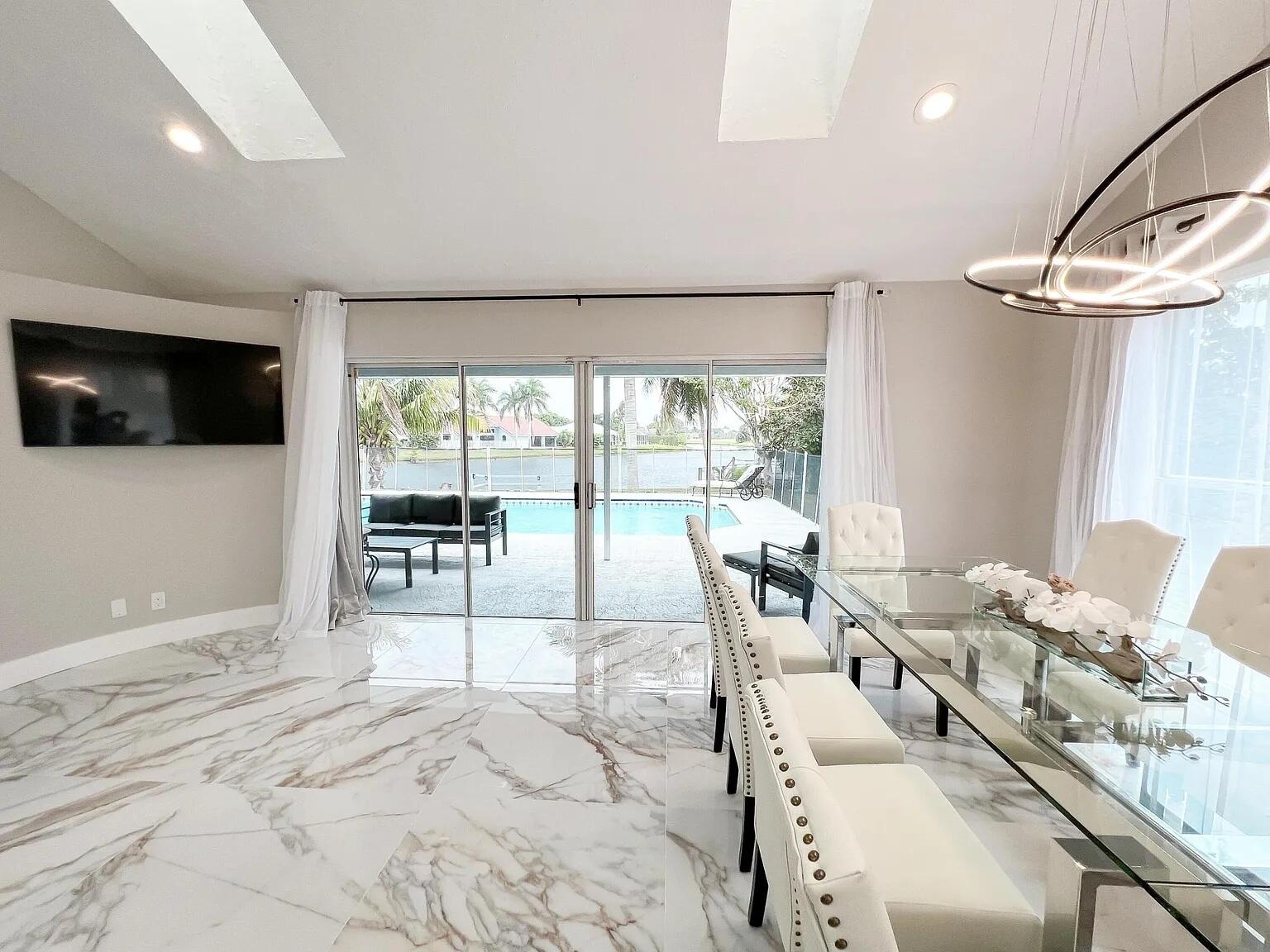 GREENVIEW SHORES 2 OF WELLINGTON - Residential