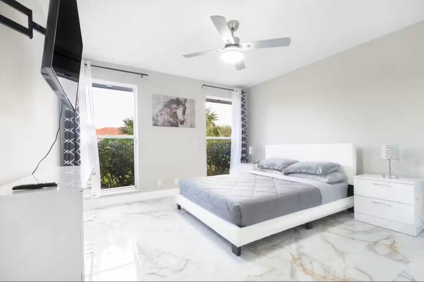 GREENVIEW SHORES 2 OF WELLINGTON - Residential