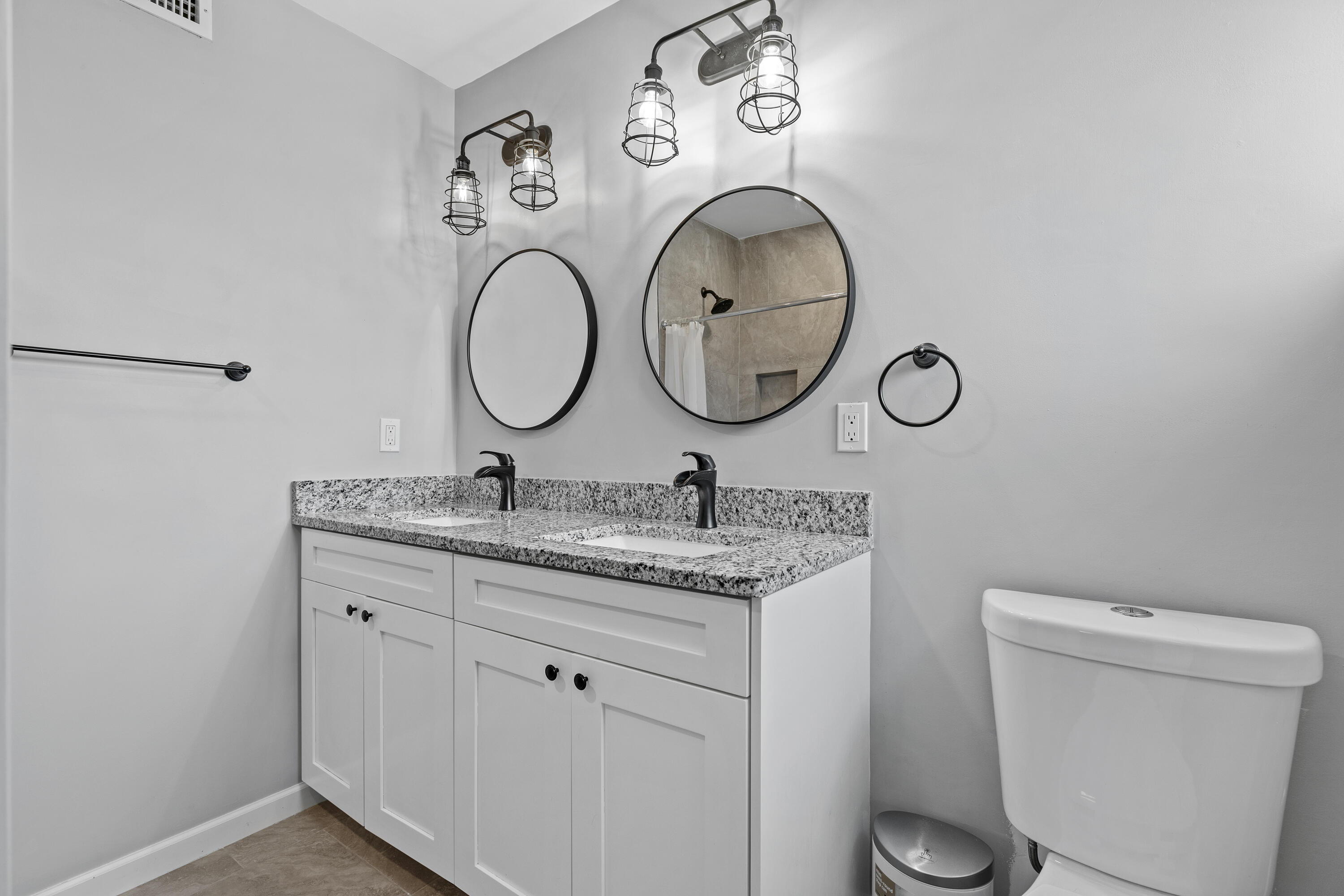VERO SHORES UNIT 1 - Residential