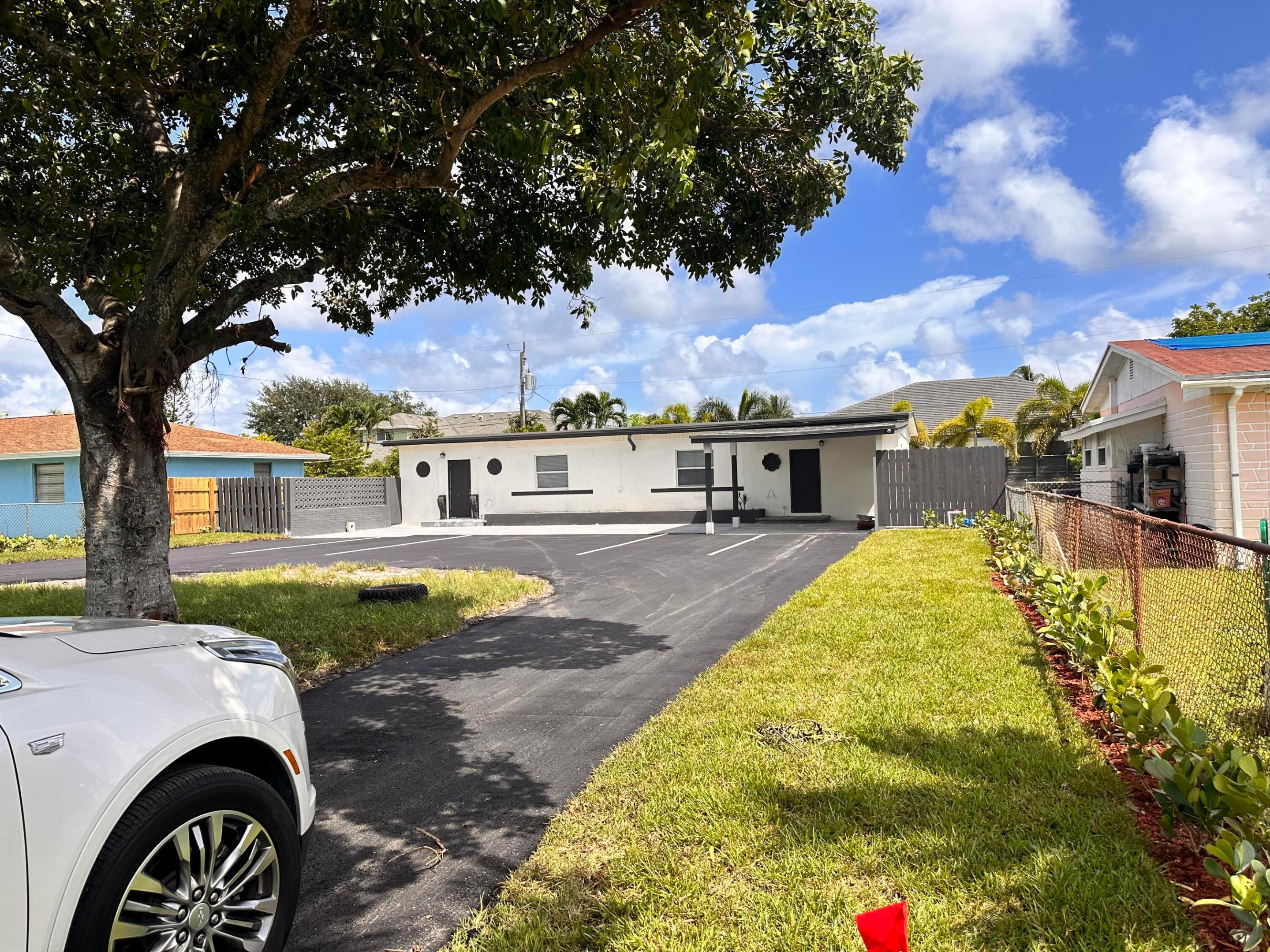 BANDLOW SUB 1ST ADD - Residential Lease