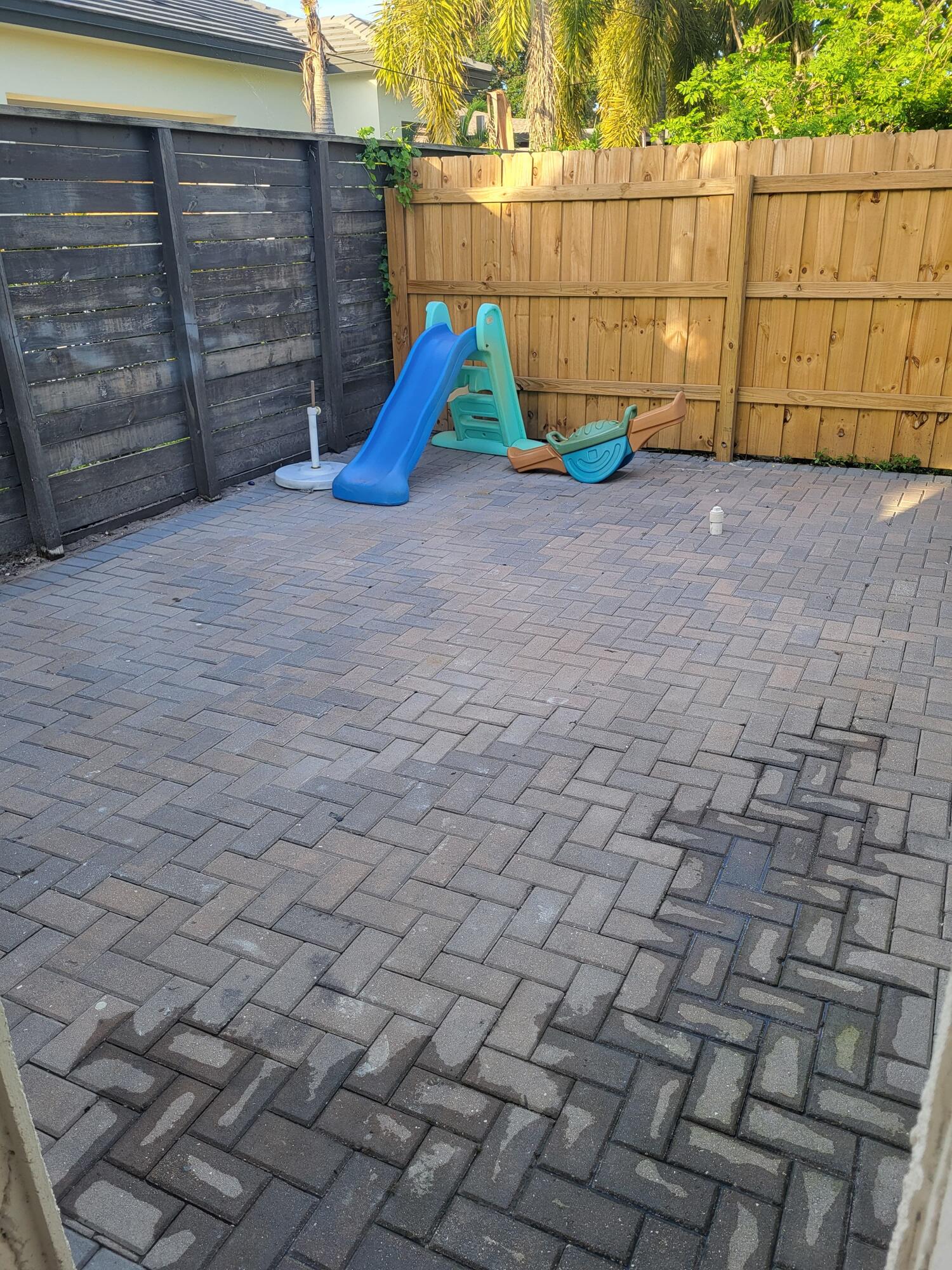 BANDLOW SUB 1ST ADD - Residential Lease