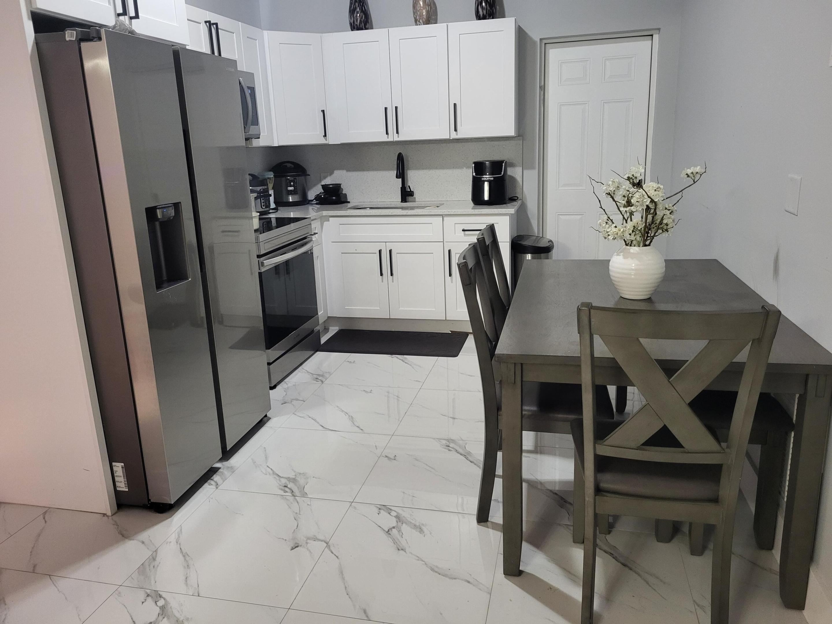 BANDLOW SUB 1ST ADD - Residential Lease
