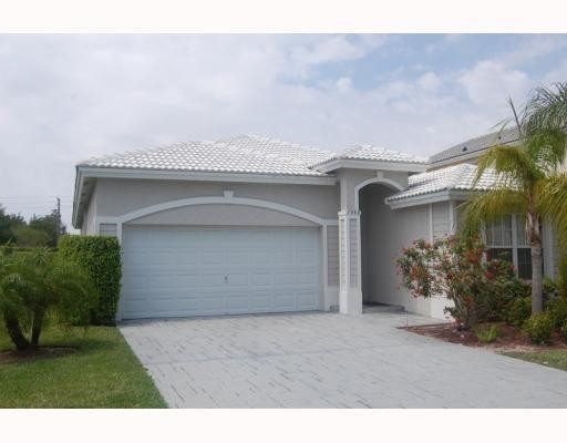 PARKSIDE ESTATES - Residential Lease