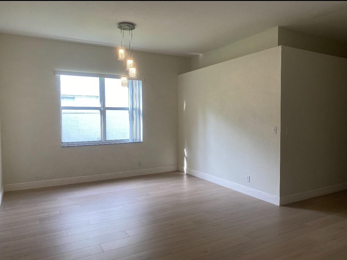 PARKSIDE ESTATES - Residential Lease