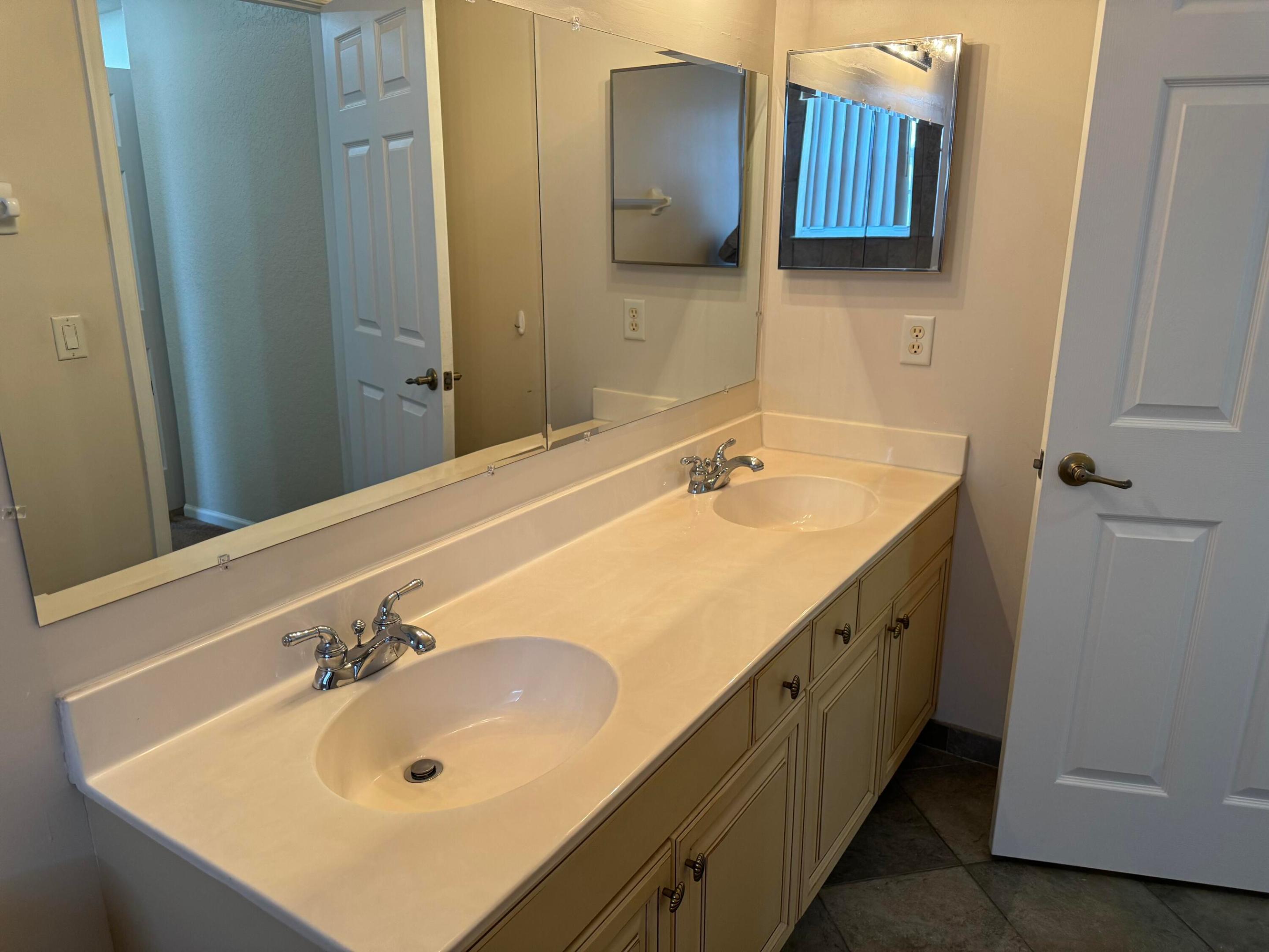 LIBERTY BAY - Residential Lease