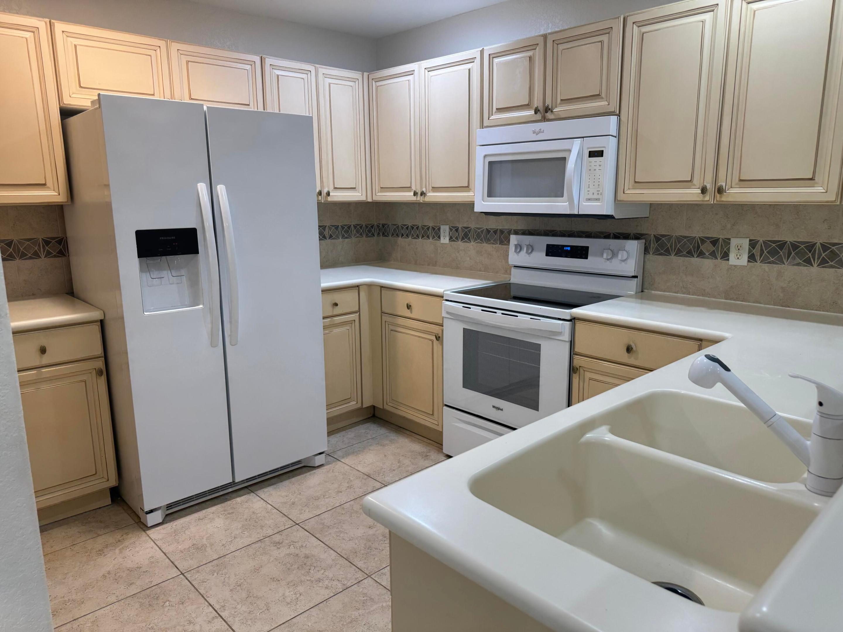 LIBERTY BAY - Residential Lease