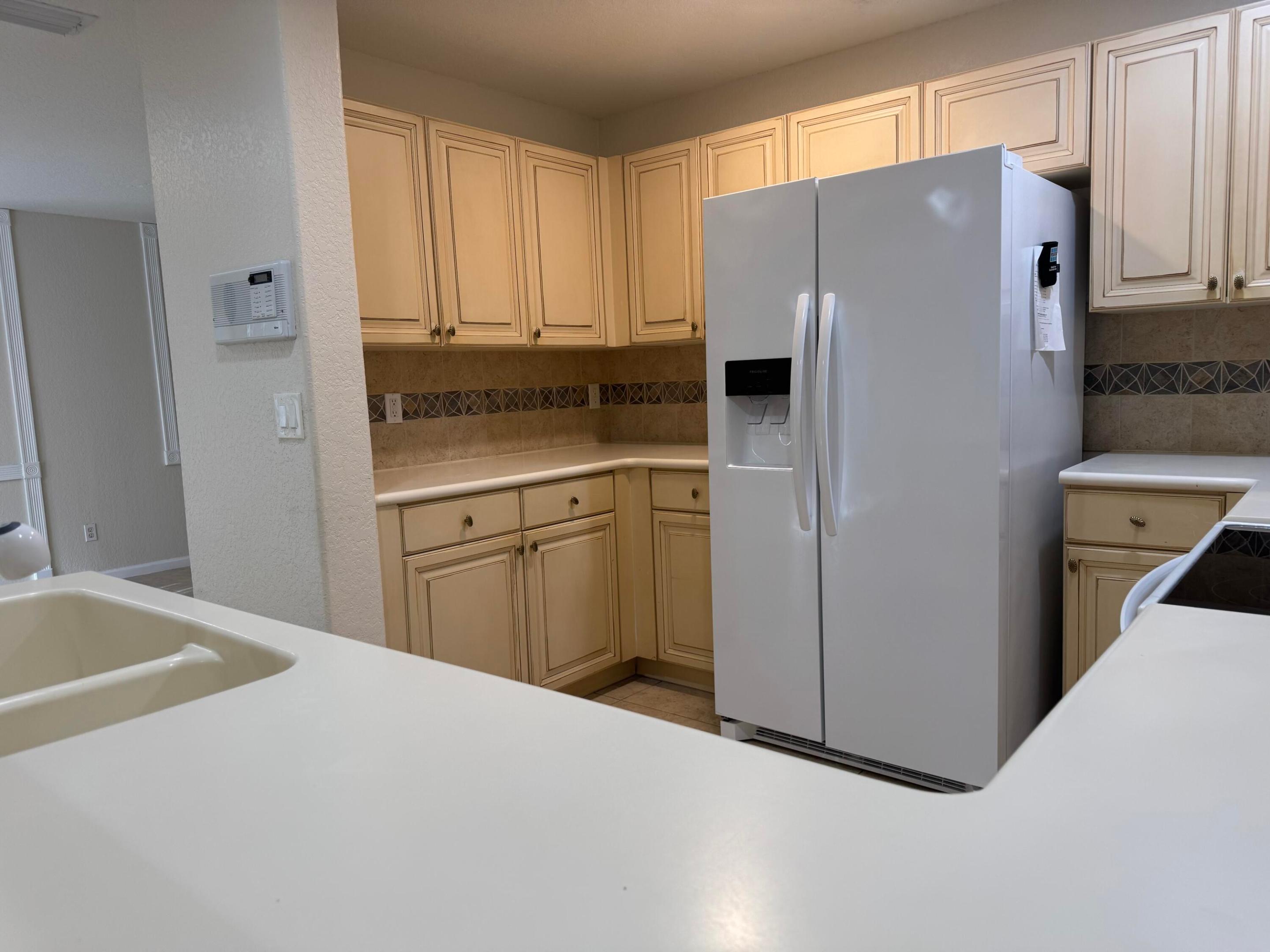LIBERTY BAY - Residential Lease