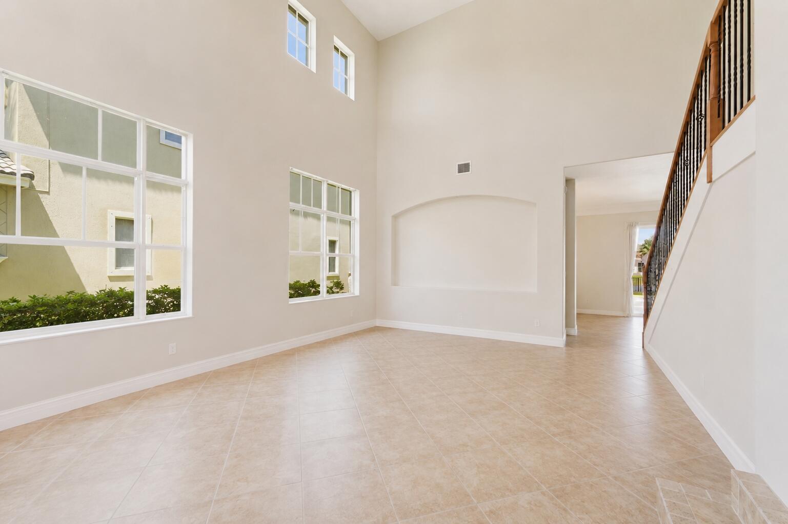 HERON BAY EAST - Residential