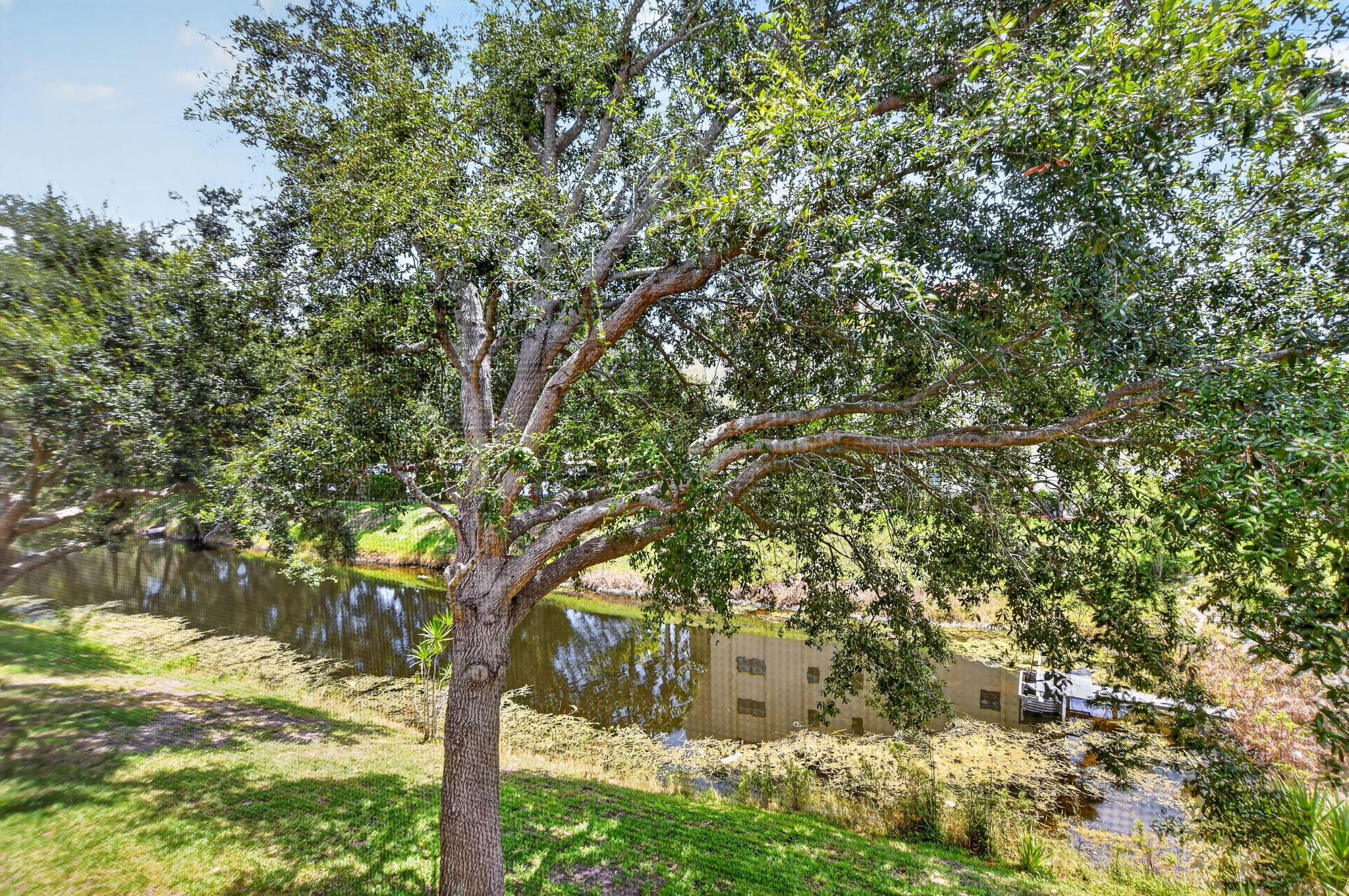 SANDALFOOT SOUTH TWO CONDO OR2089P775 - Residential